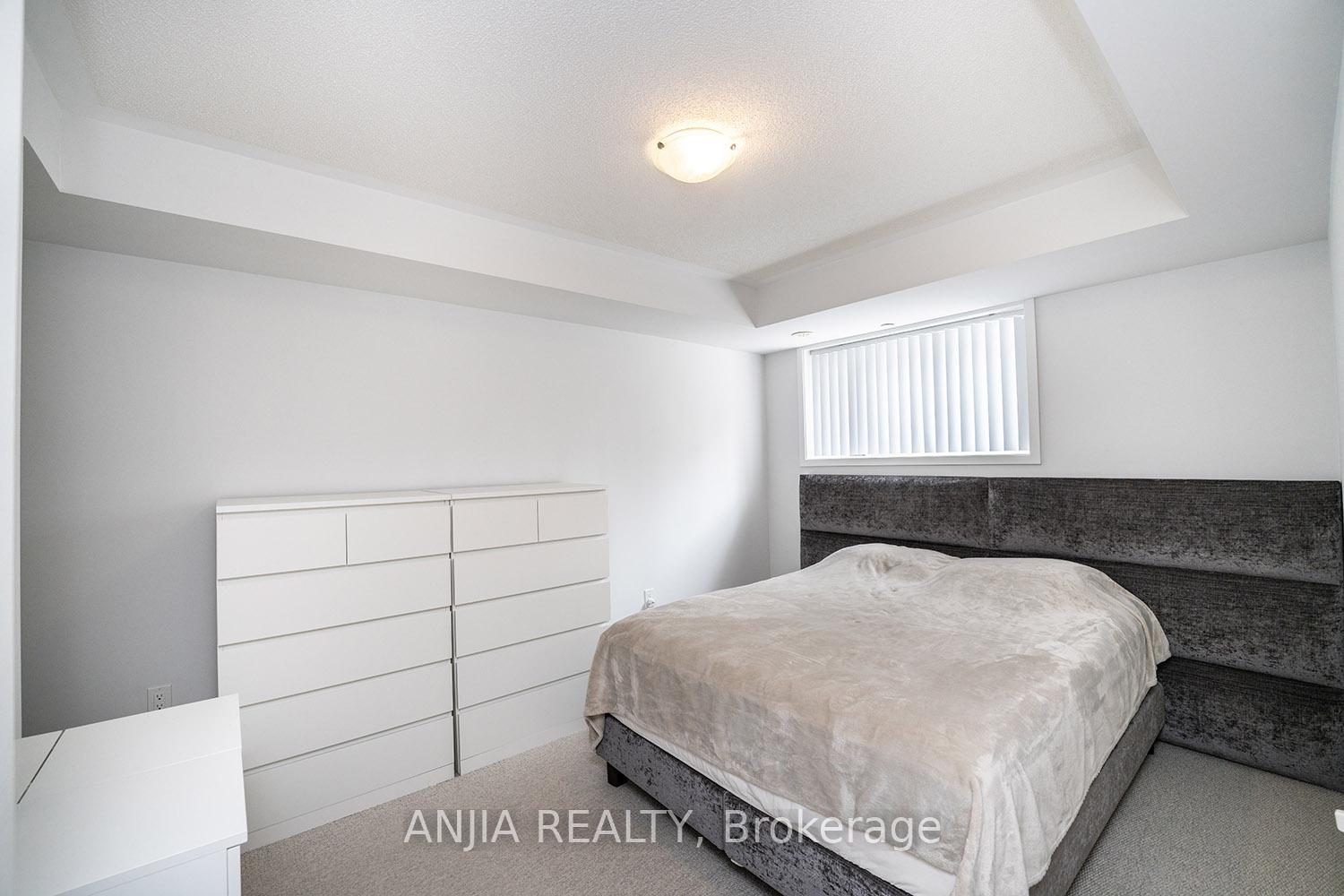 2 Bedrooms Condo at 235 Birmingham, Toronto For sale