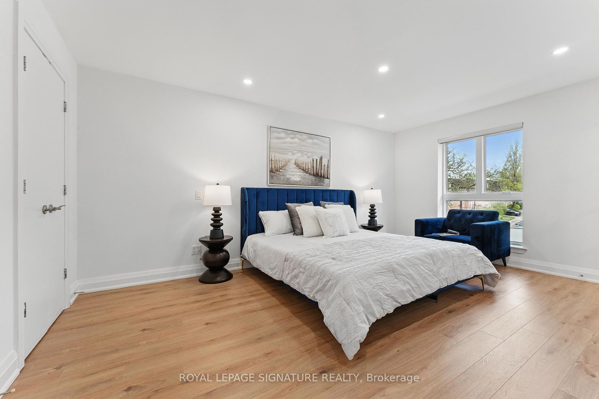4 Bedrooms Condo at 96 Crimson Mill, Toronto For sale