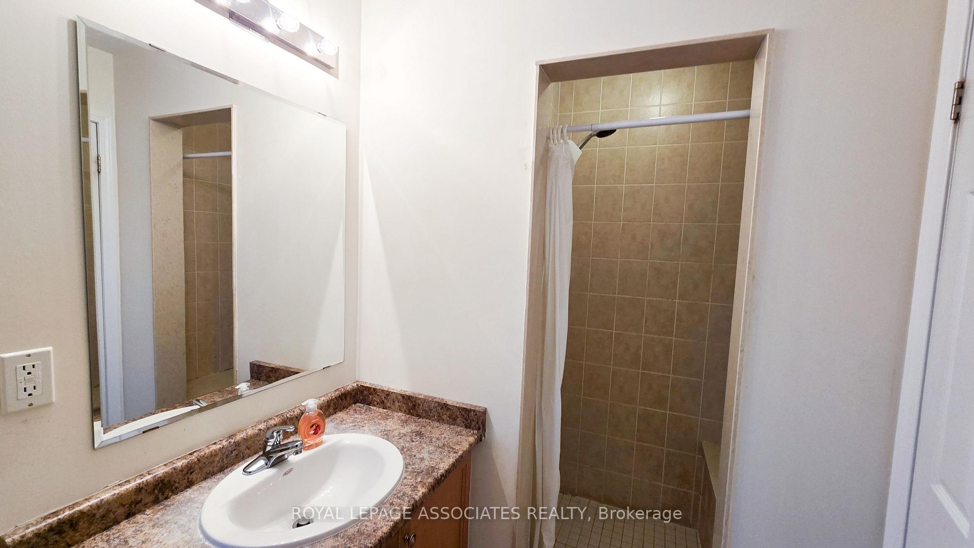 2 Bedrooms Condo at 50 Mendelssohn, Toronto For sale
