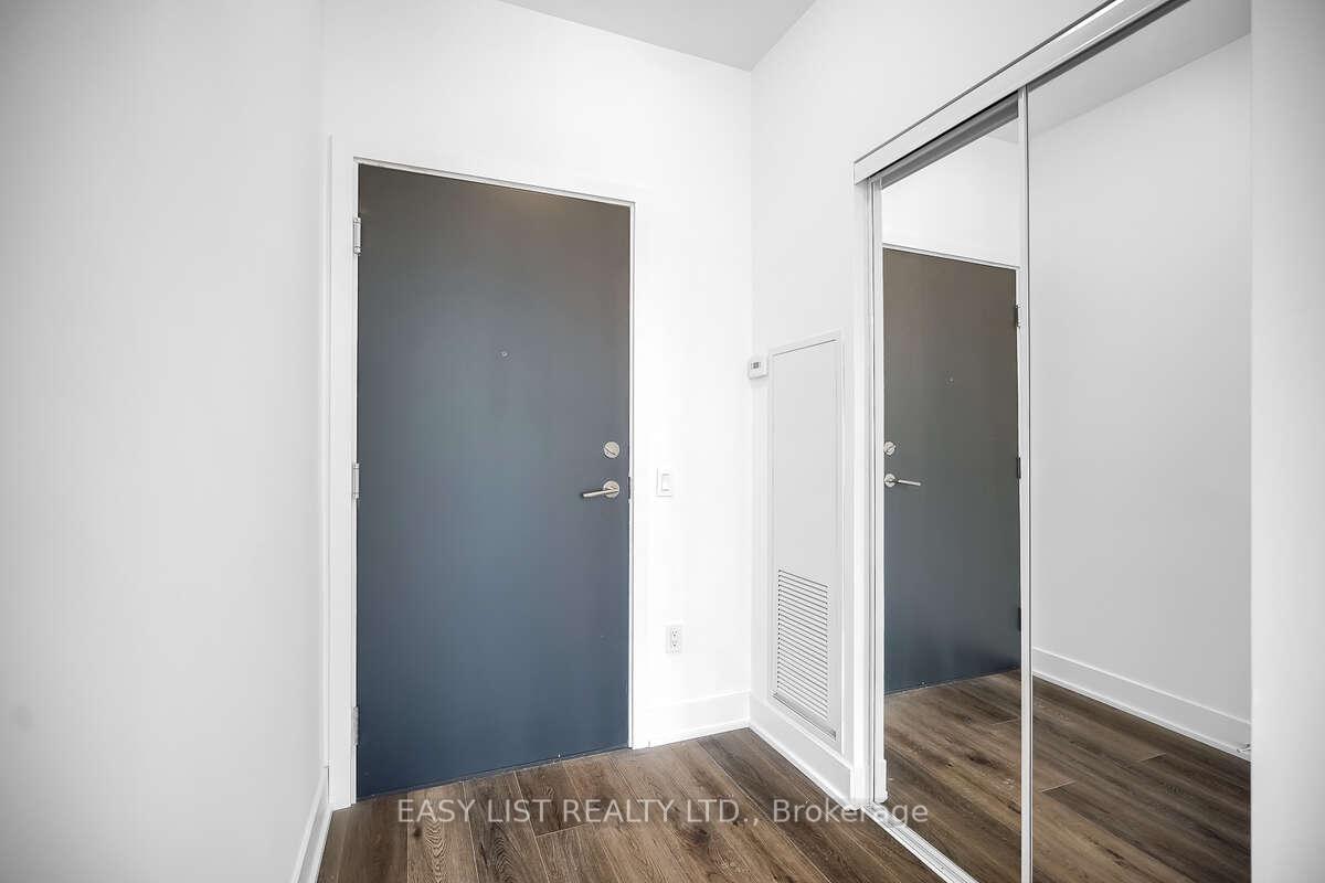 3 Bedrooms Condo at 250 Lawrence, Toronto For sale