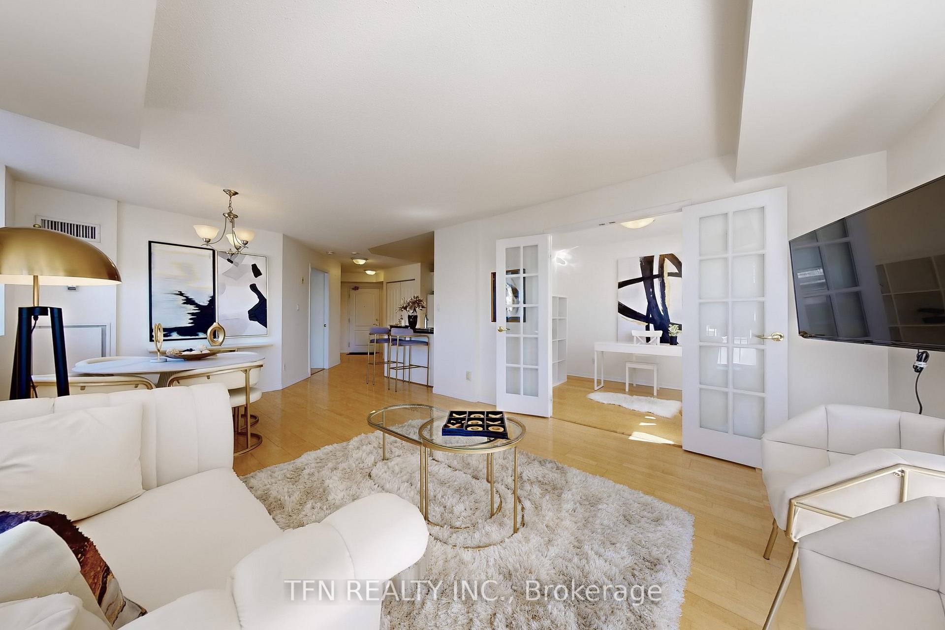 3 Bedrooms Condo at 3130 Yonge, Toronto For sale