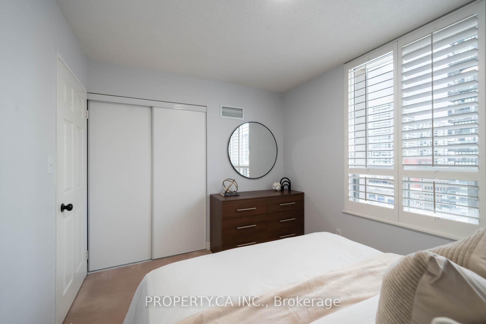 3 Bedrooms Condo at 43 Eglinton, Toronto For sale