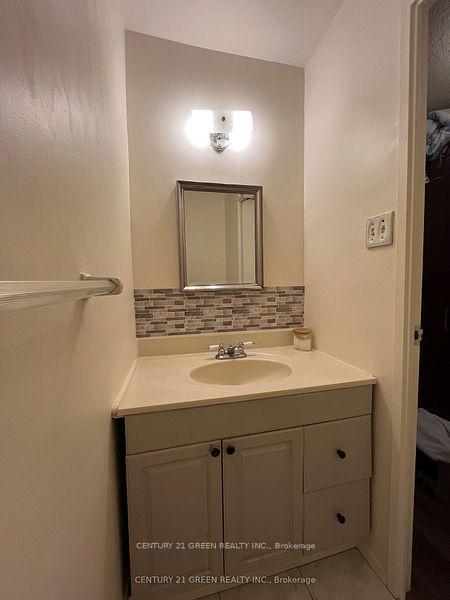 5 Bedrooms Condo at 366 The East Mall, Toronto For sale