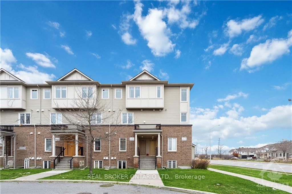 148 URBANCREST PRIVATE, Barrhaven, ON K2J 2L7