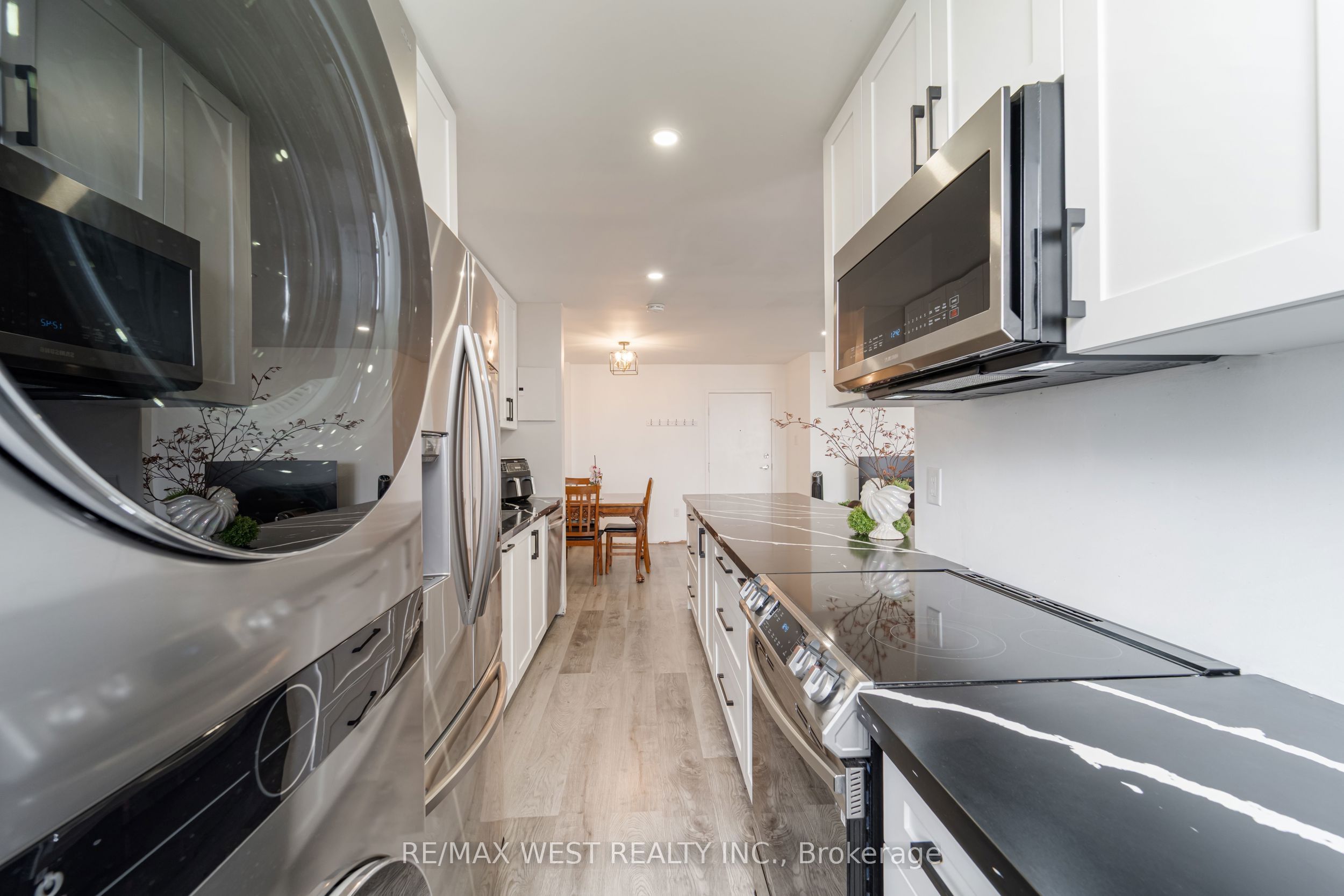 1615 Bloor Street, #1001