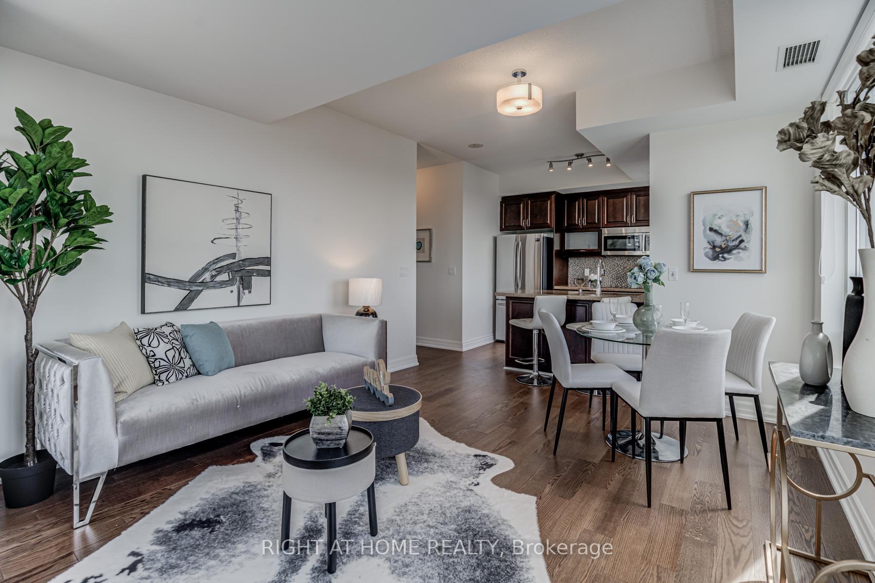 2 Bedrooms Condo at 35 Balmuto,  Toronto For sale