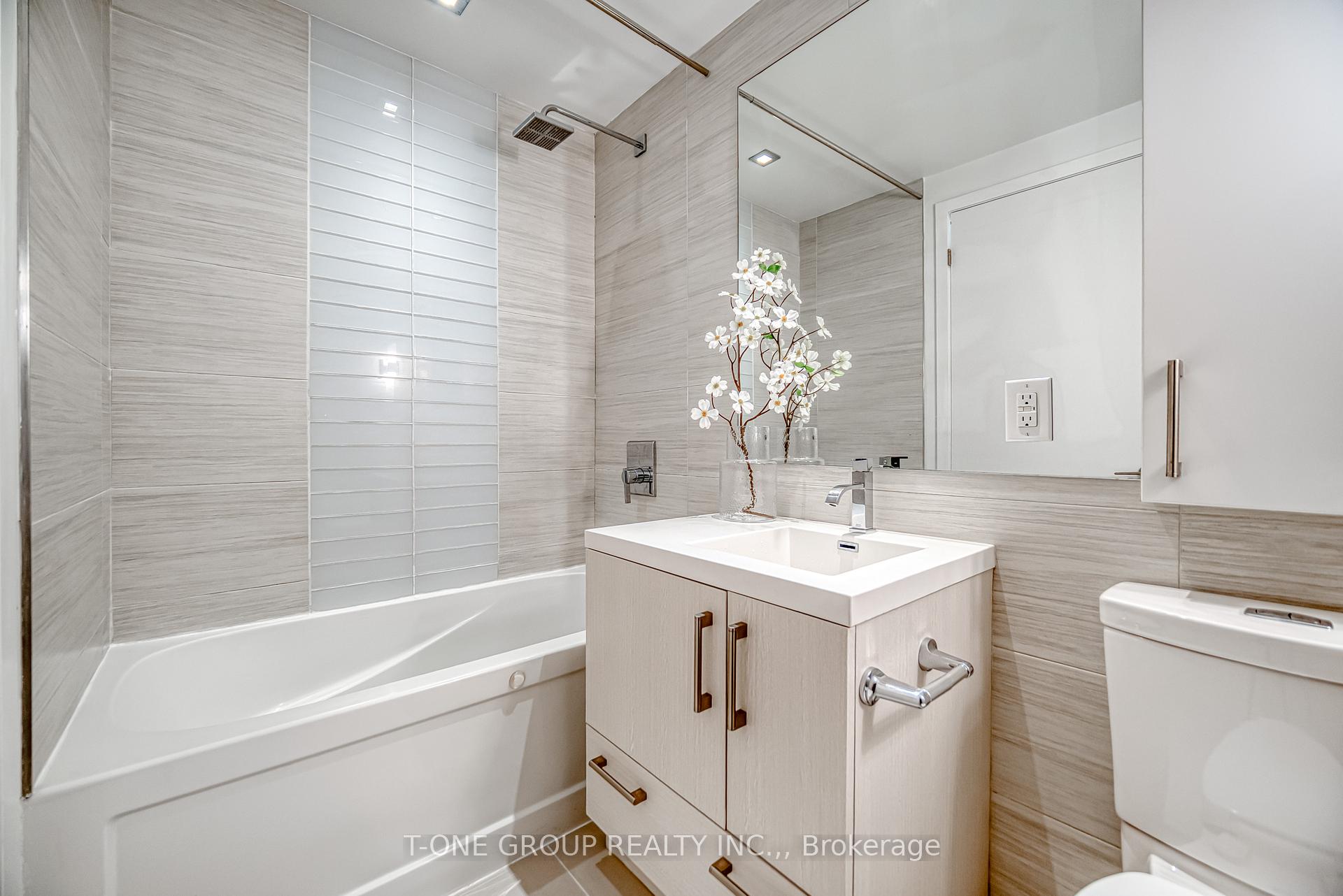 1 Bedroom Condo at 39 Sherbourne, Toronto For sale