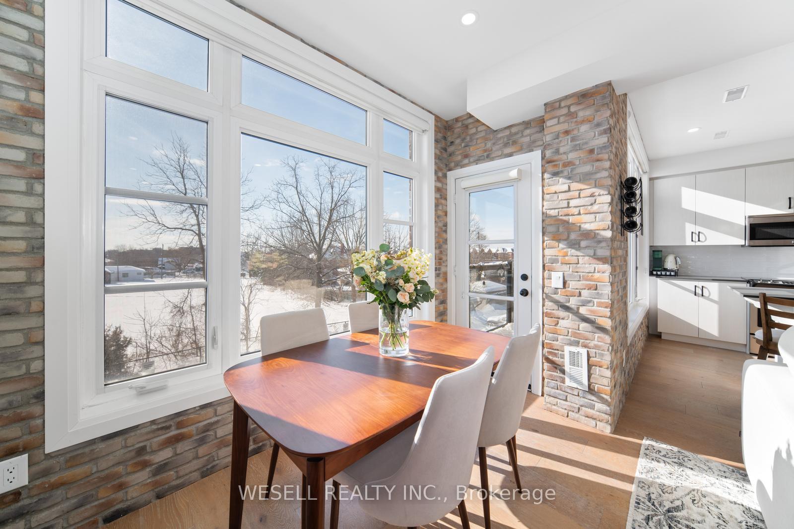 2 Bedrooms Condo at 8167 Kipling,  Vaughan For sale