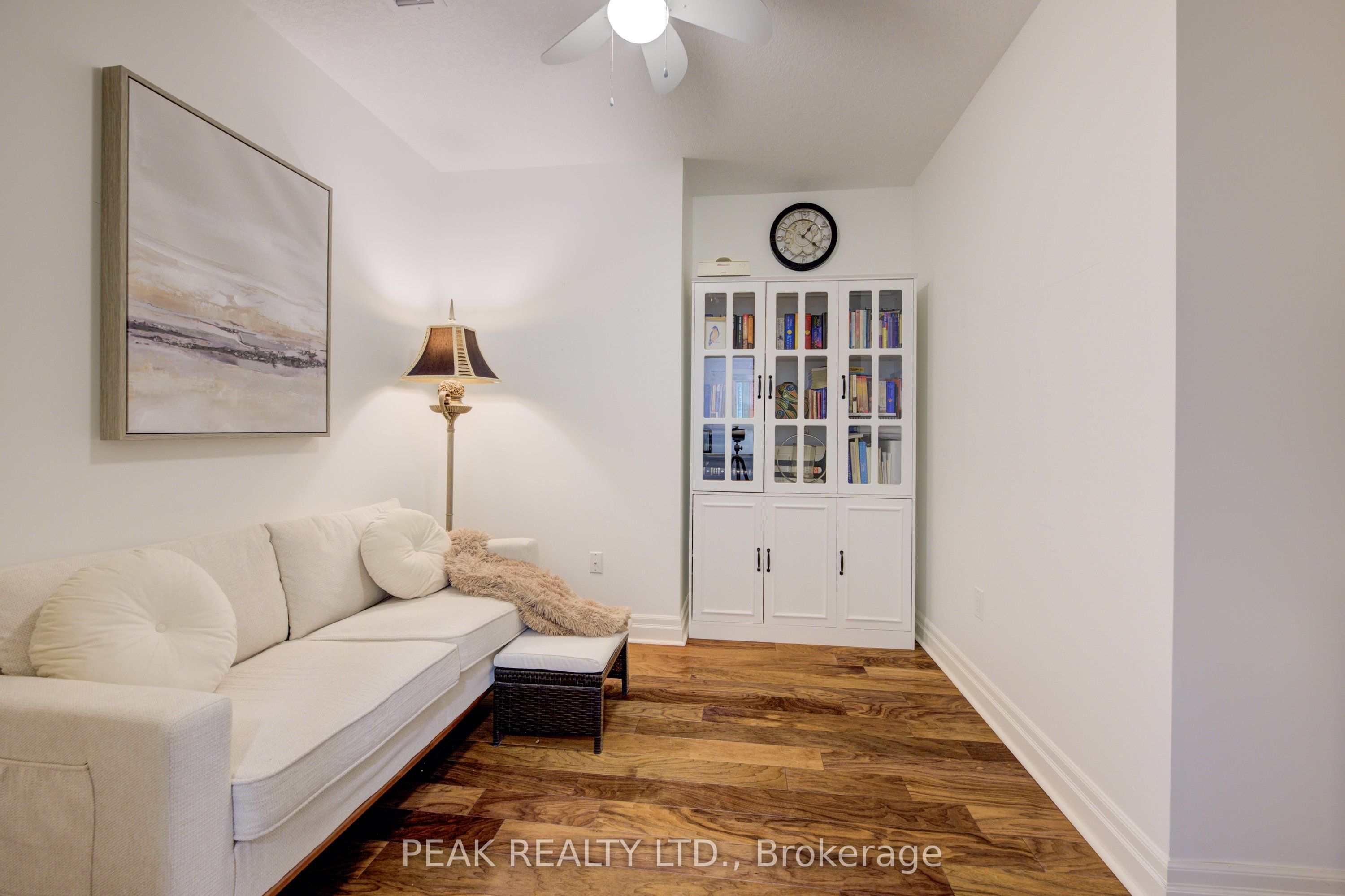 255 John Street N, #213
