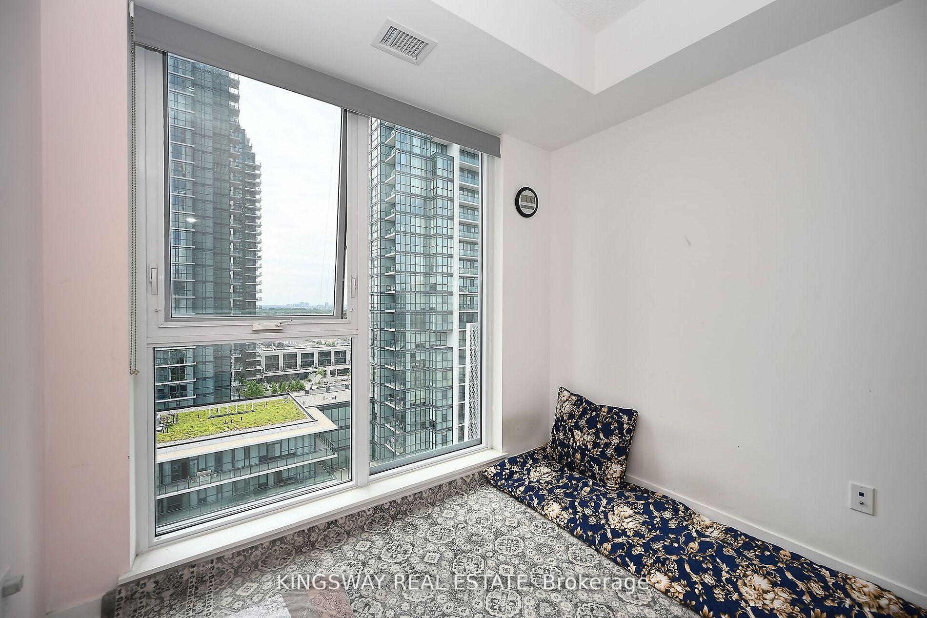 2 Bedrooms Condo at 4065 Confederation, Mississauga For sale