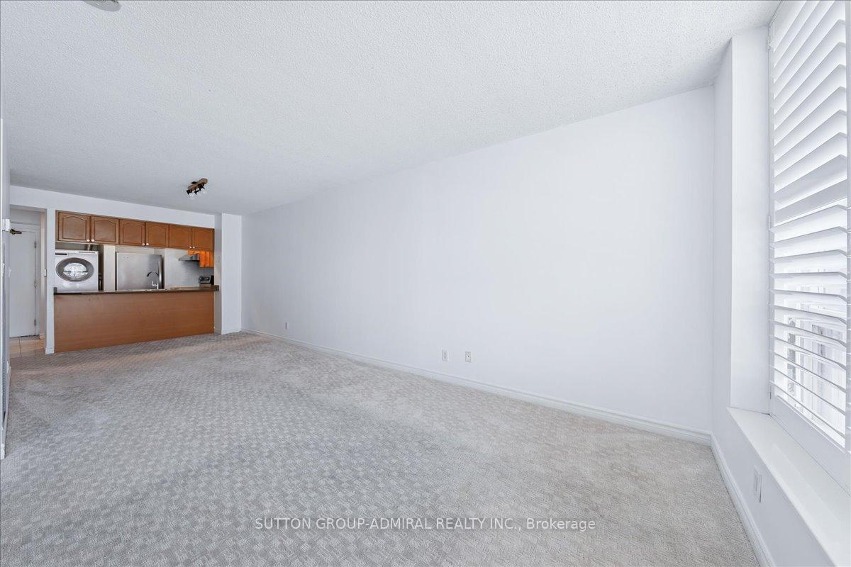 2 Bedrooms Condo at 745 New Westminster, Vaughan For sale