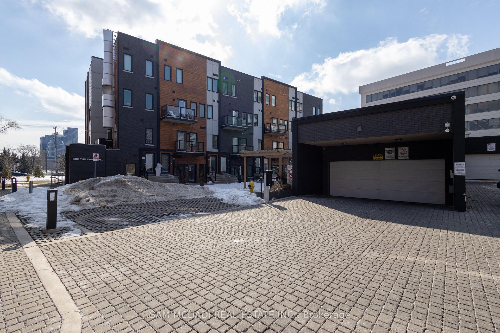 1 Bedroom Condo at 402 The East Mall,  Toronto For sale