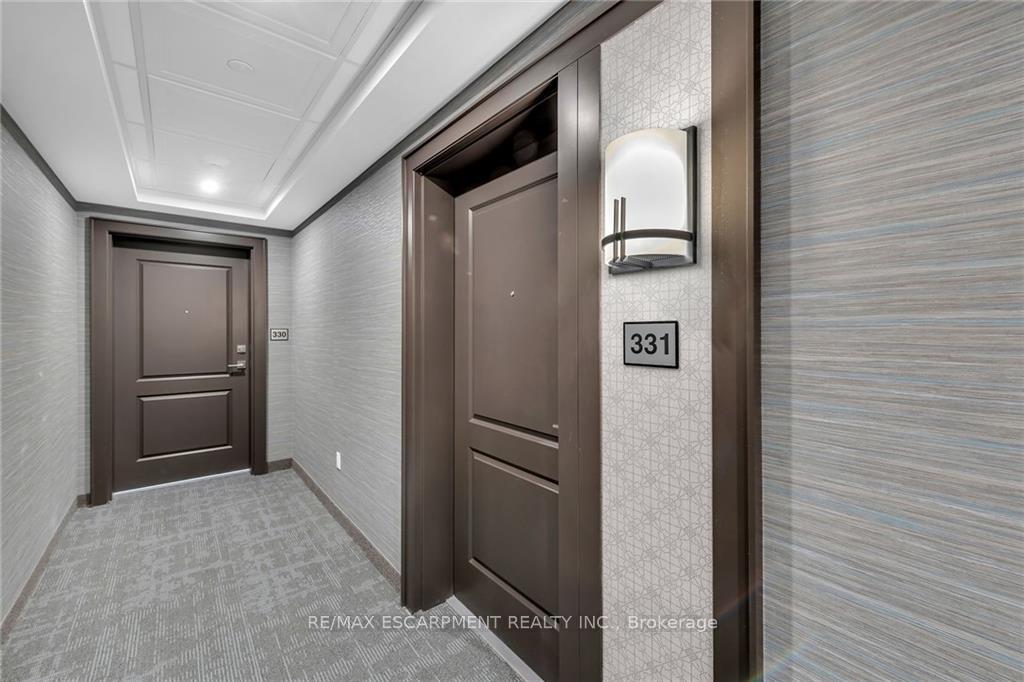 1 Bedroom Condo at 460 Dundas,  Hamilton For sale