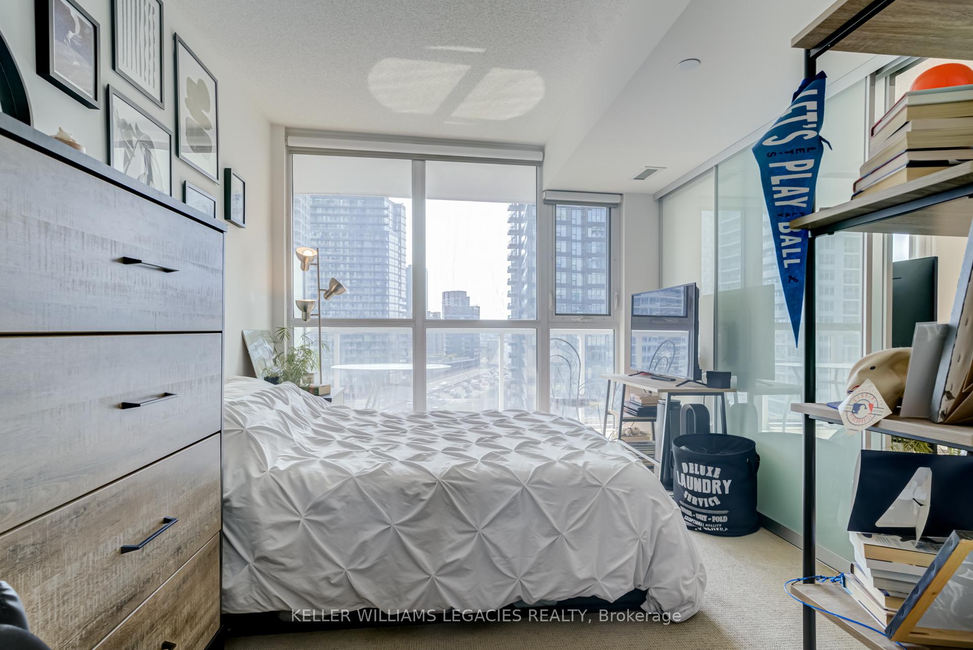 1 Bedroom Condo at 75 Queen’s Wharf,  Toronto For sale