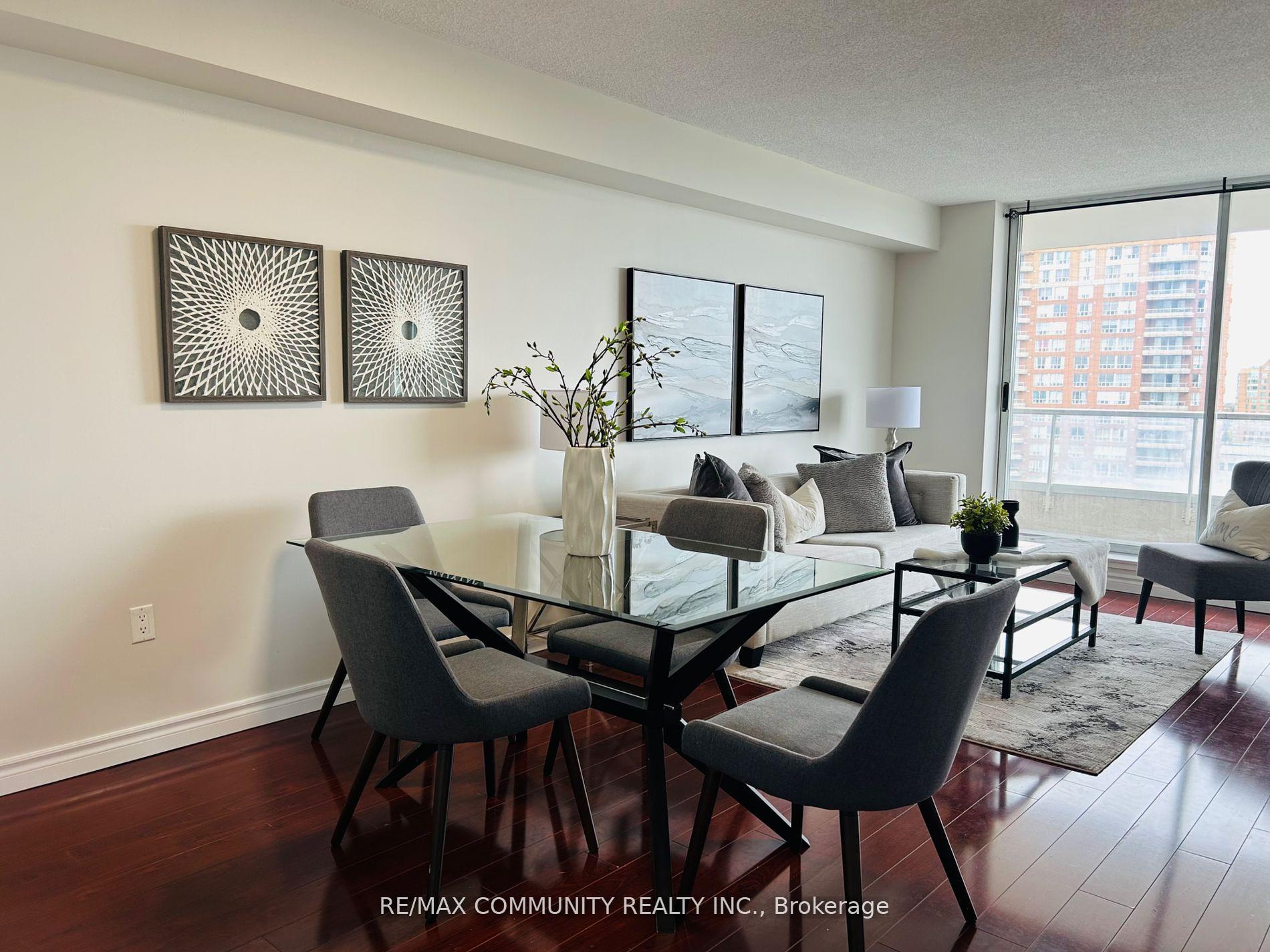 2 Bedrooms Condo at 430 Mclevin, Toronto For sale