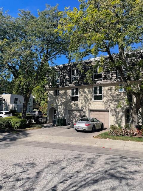 3 Bedrooms Condo at 91 Scenic Mill, Toronto For sale