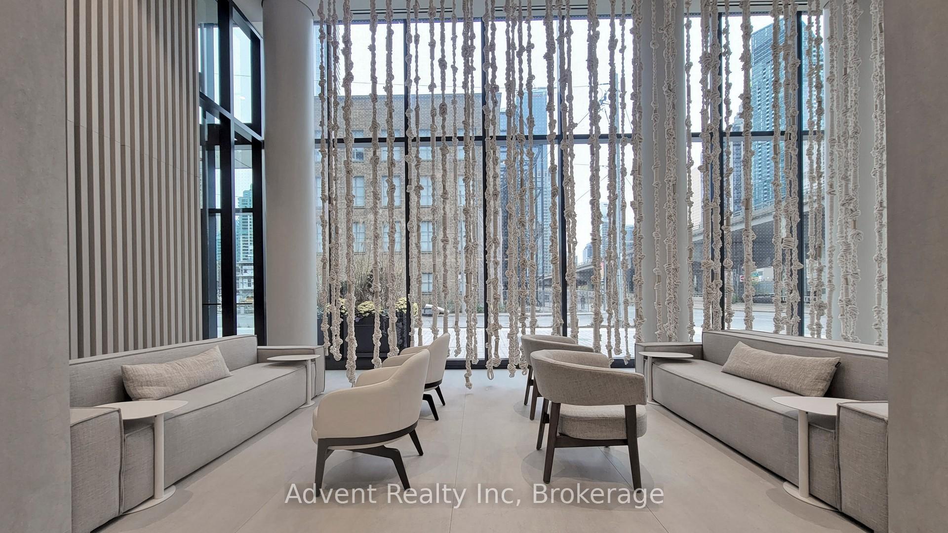 2 Bedrooms Condo at 55 Cooper,  Toronto For sale