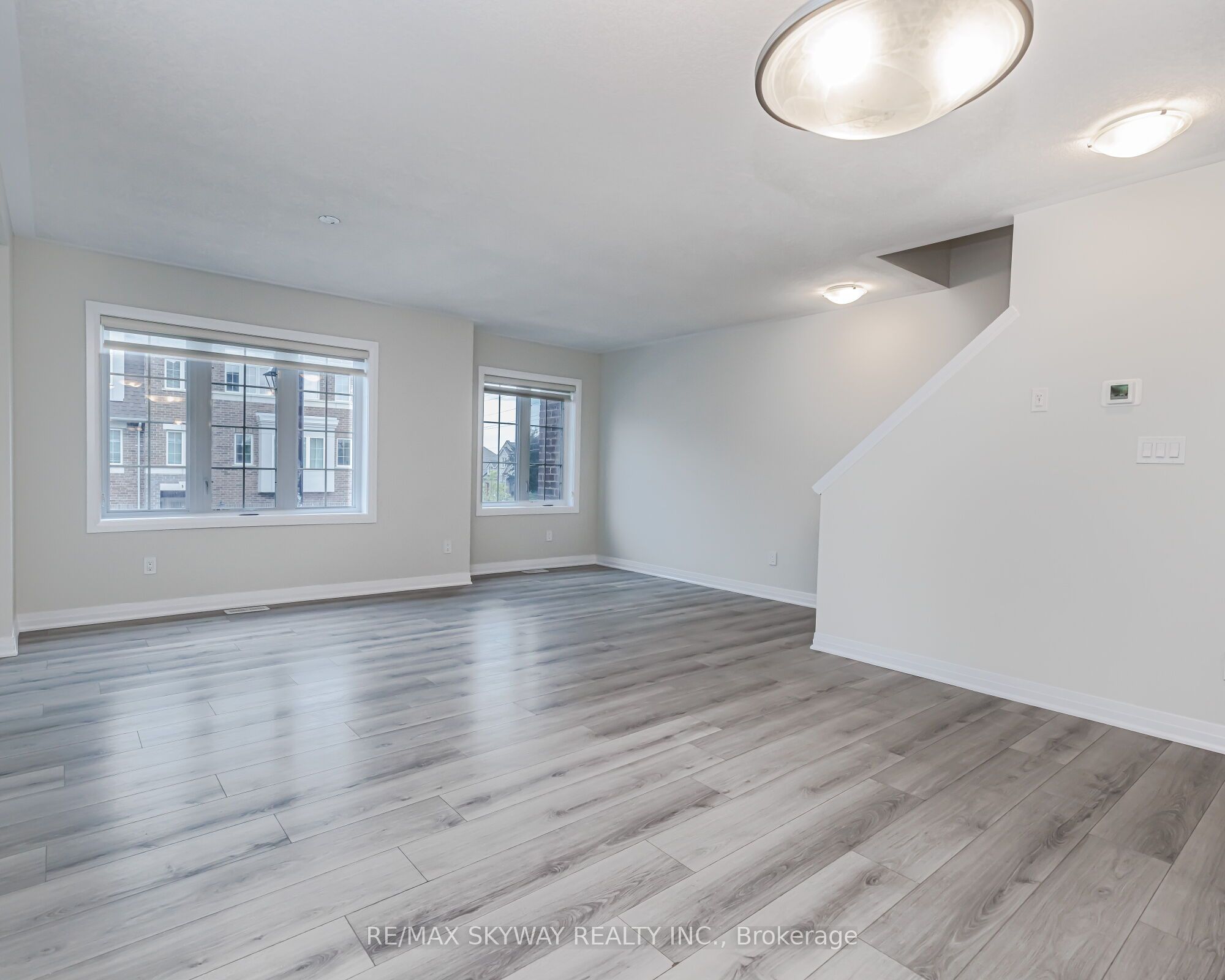 311 Woolwich Street, #5