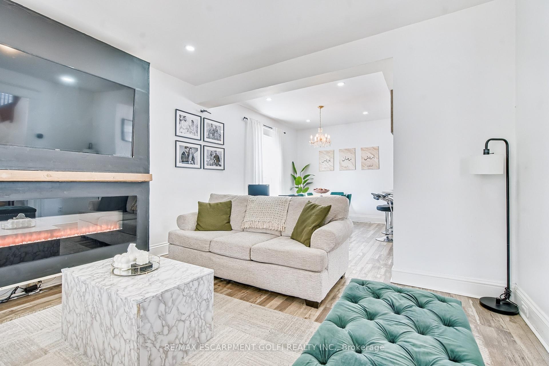 Photo of 84 STATE Street, Welland, ON L3B 4K5
