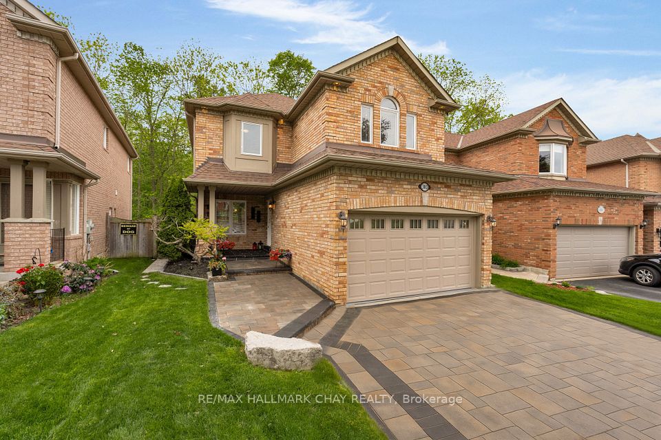 383 Hewitt