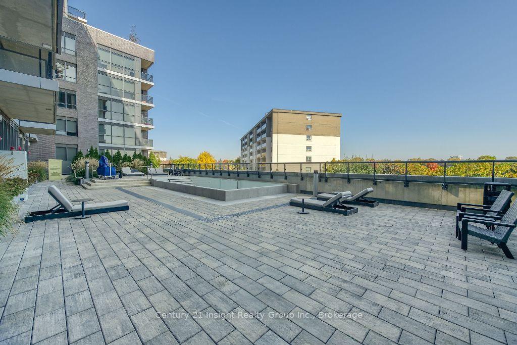 1 Bedroom Condo at 10 Gibbs,  Toronto For sale