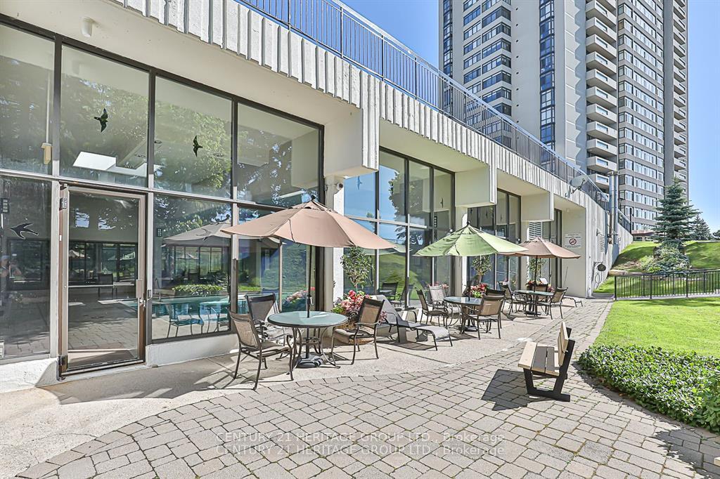 2 Bedrooms Condo at 3303 Don Mills, Toronto For sale
