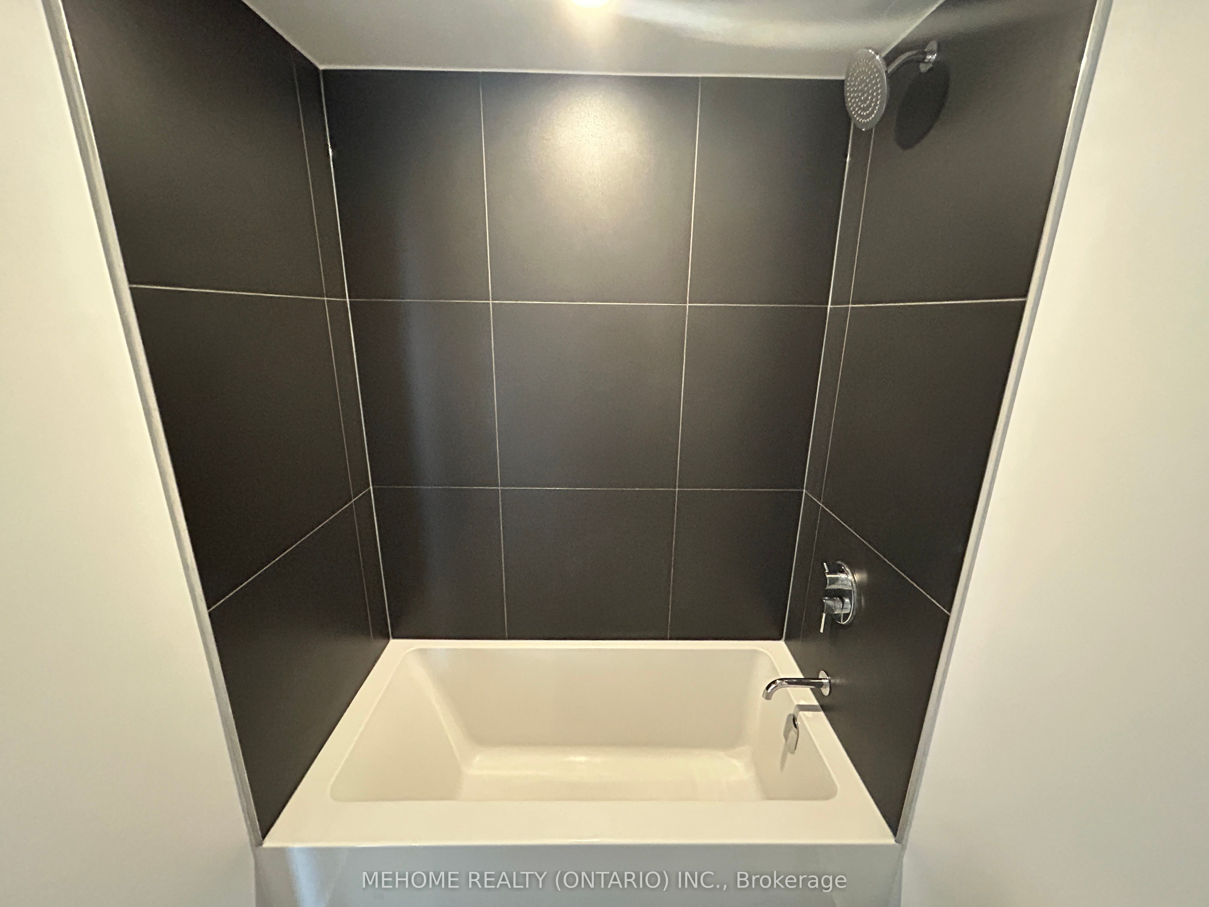 20 Edward Street, #1616