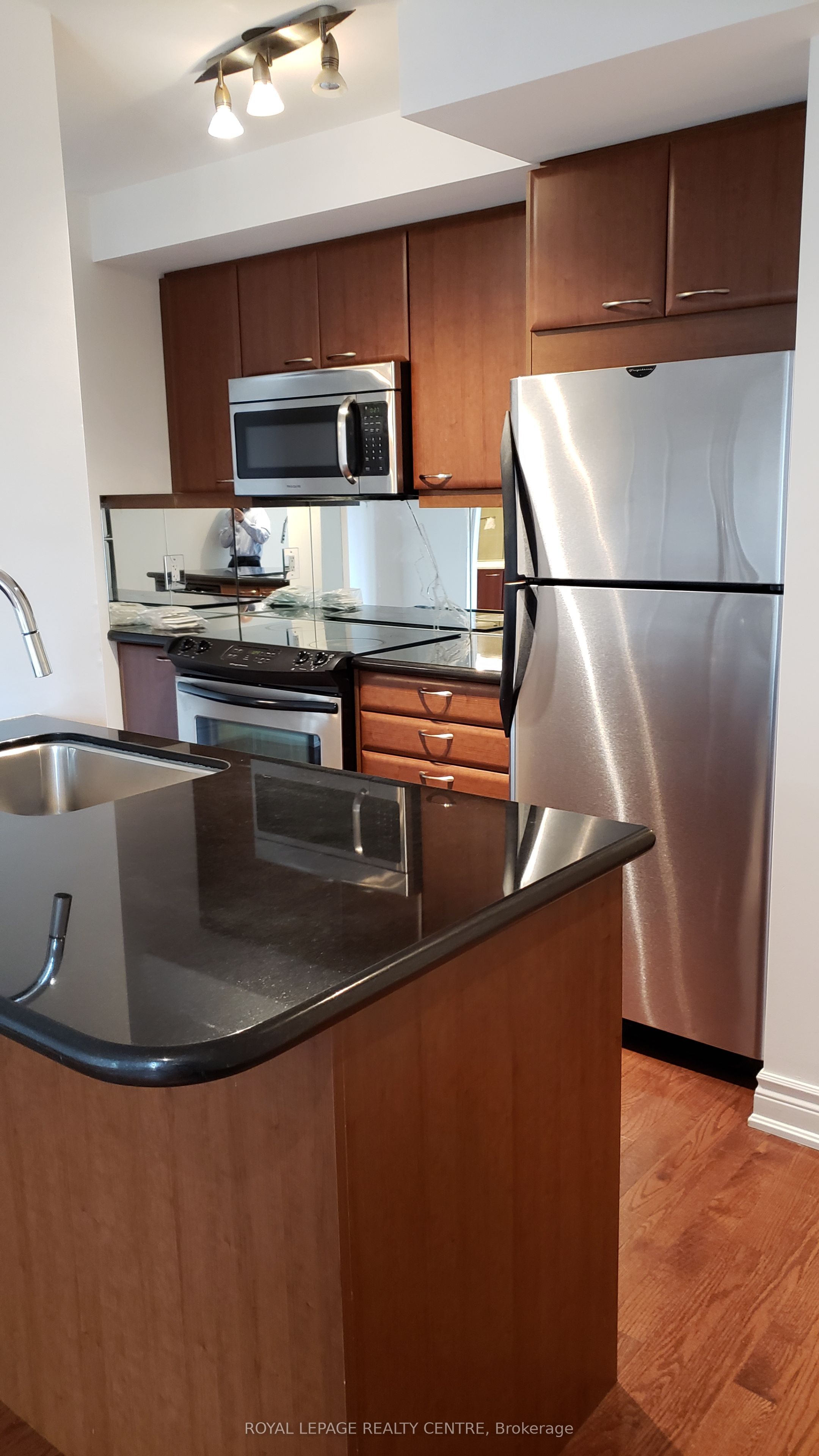 308 Palmerston Avenue, #419