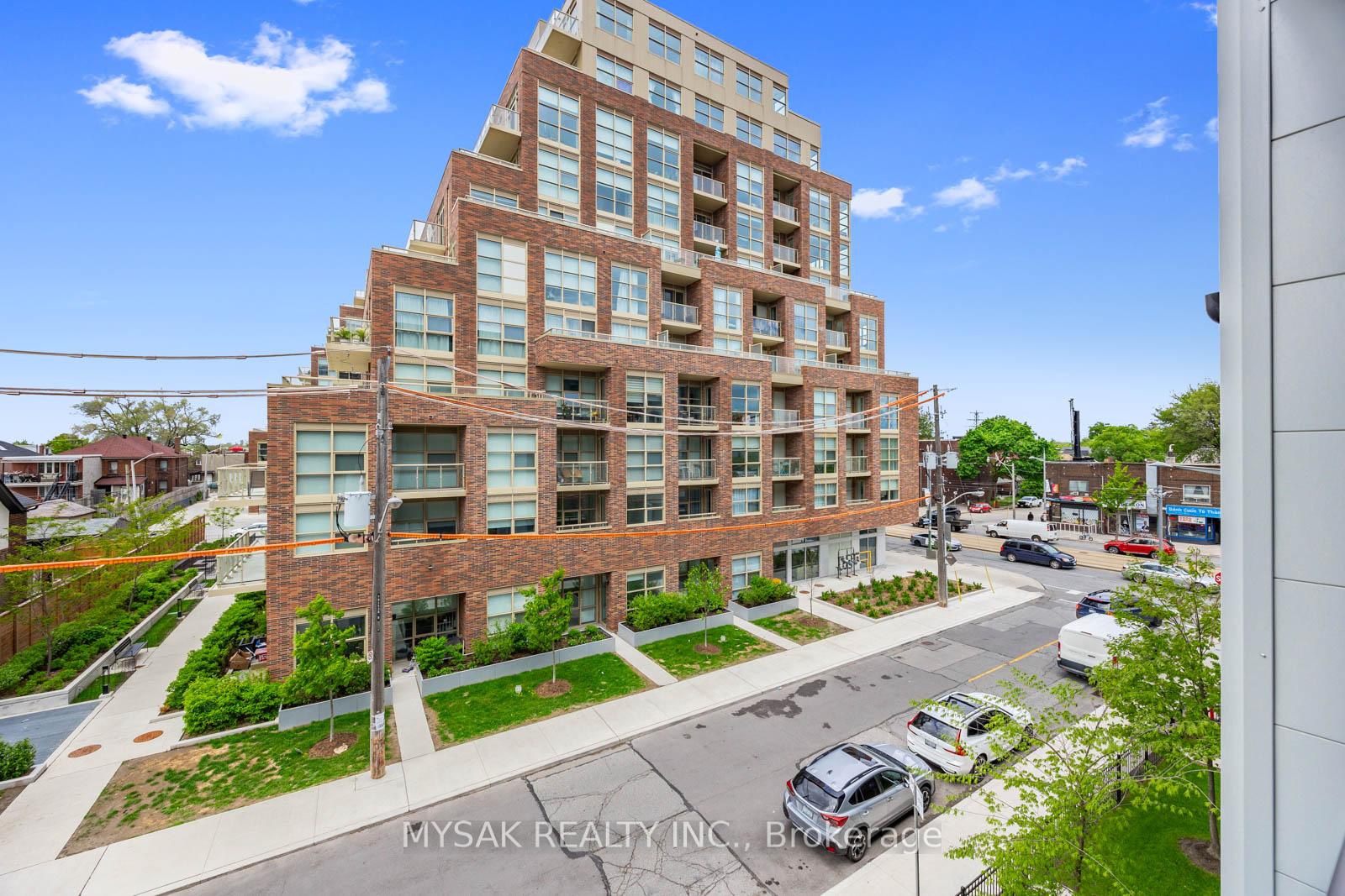 2 Bedrooms Condo at 385 Osler, Toronto For sale