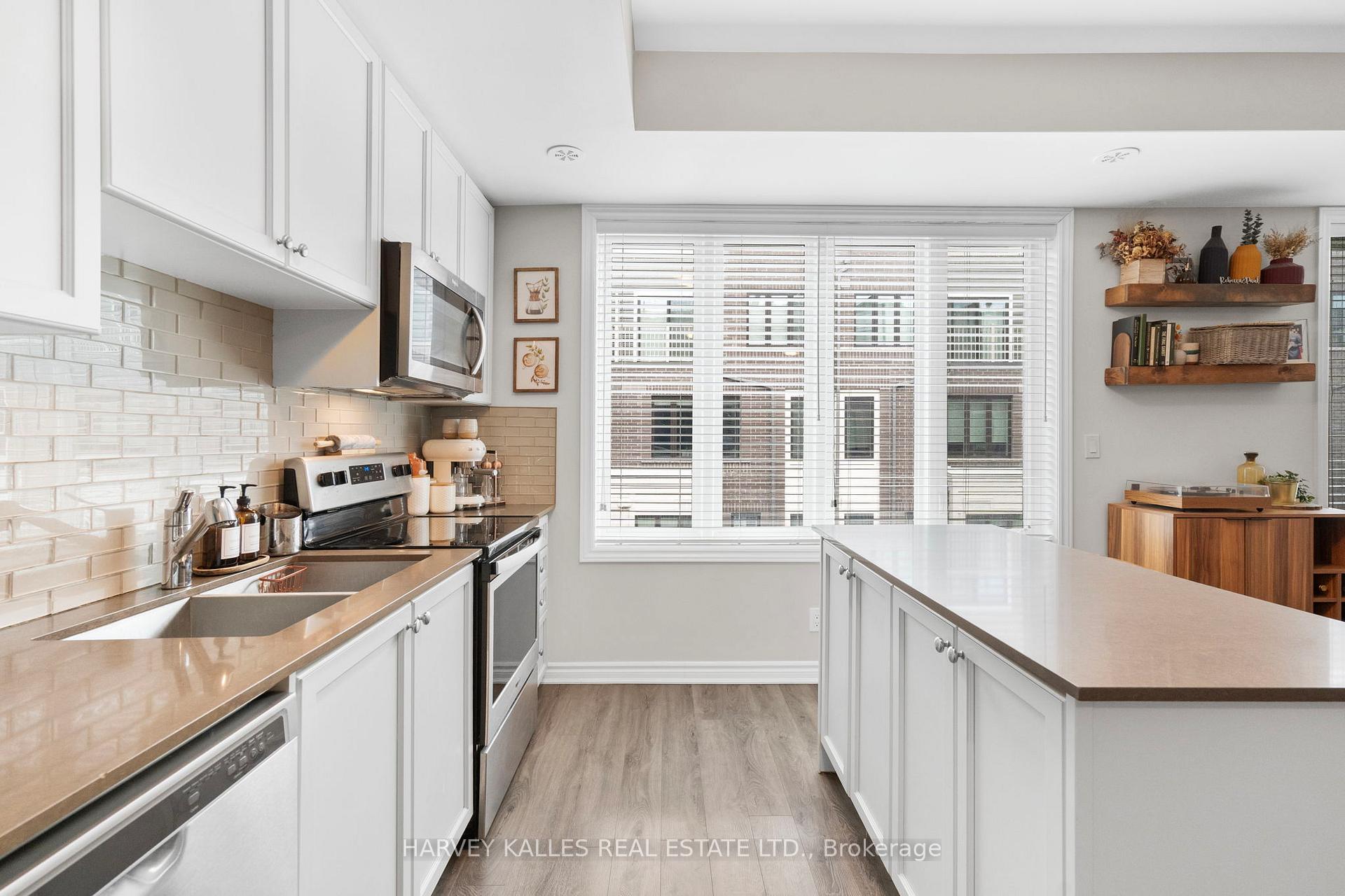 85 Eastwood Park Gardens 11