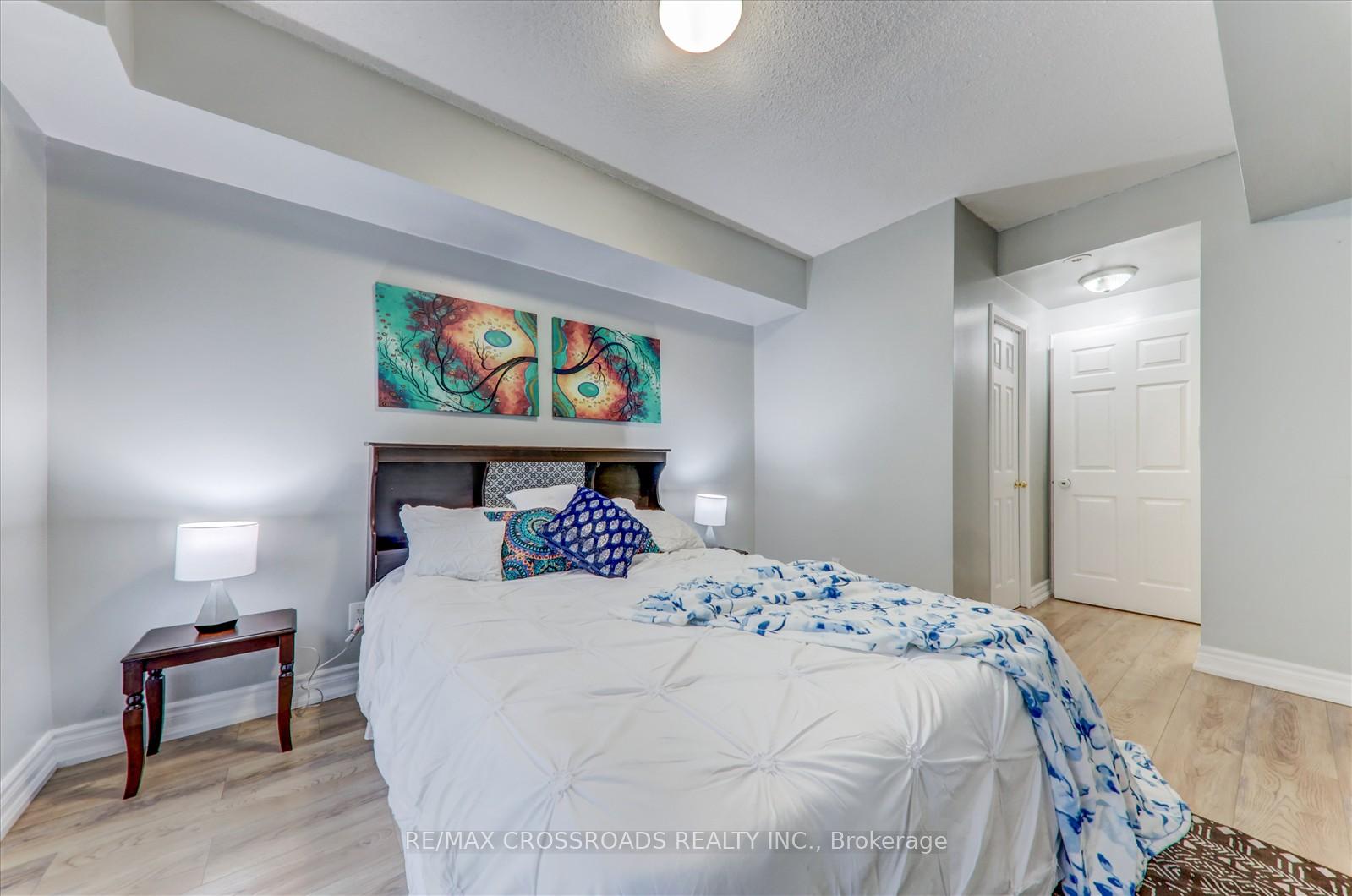 3 Bedrooms Condo at 3047 Finch, Toronto For sale