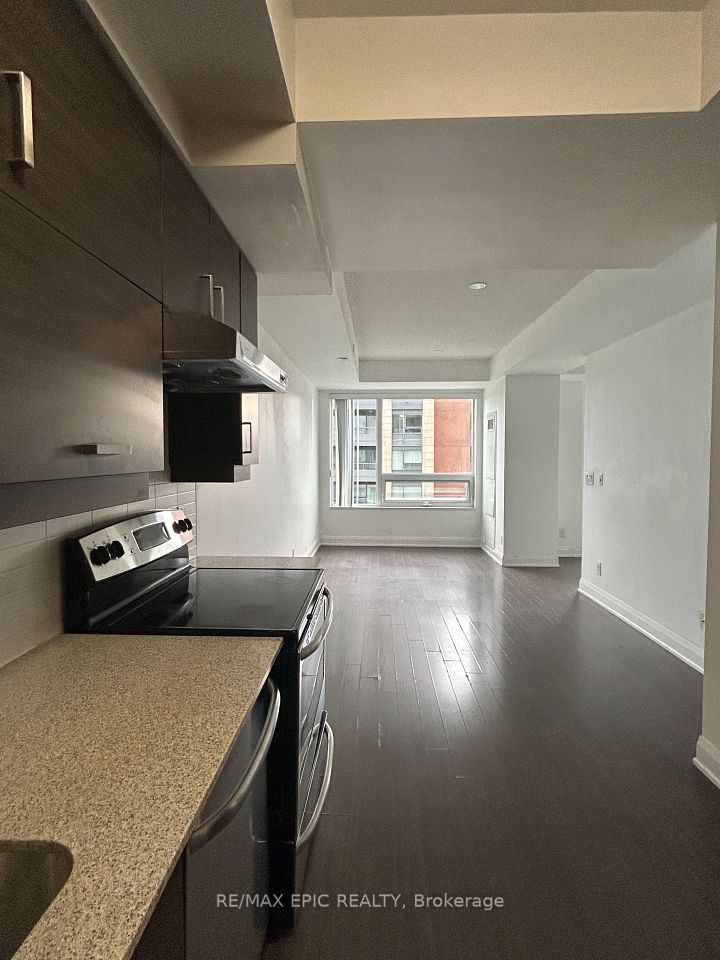 #609 - 1 Uptown Drive, Markham, ON L3R 5C1