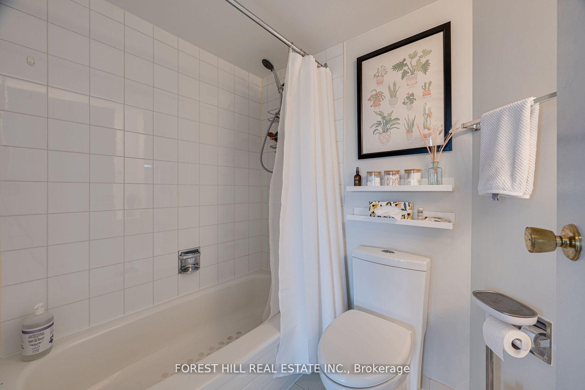 2 Bedrooms Condo at 3077 Weston, Toronto For sale