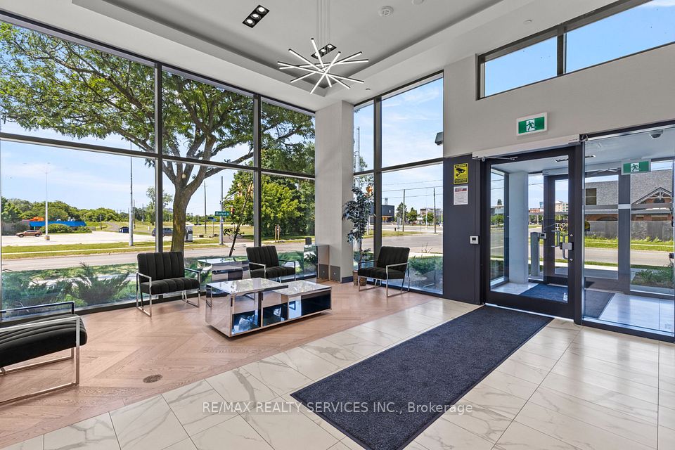 #811 - 7 Erie Avenue, Brantford, ON N3S 2A7