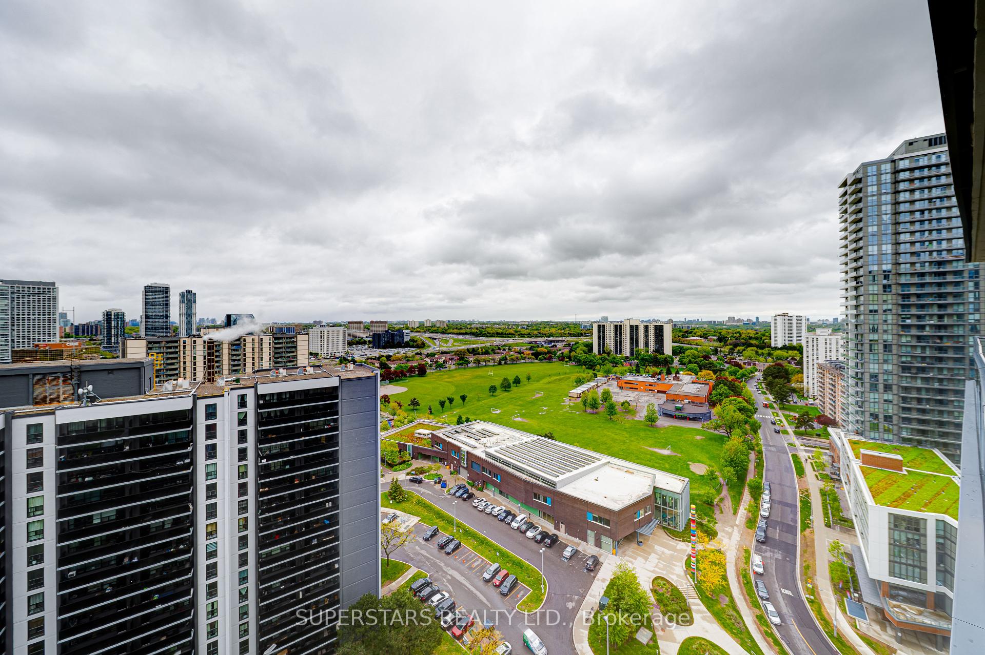 2 Bedrooms Condo at 56 Forest Manor, Toronto For sale