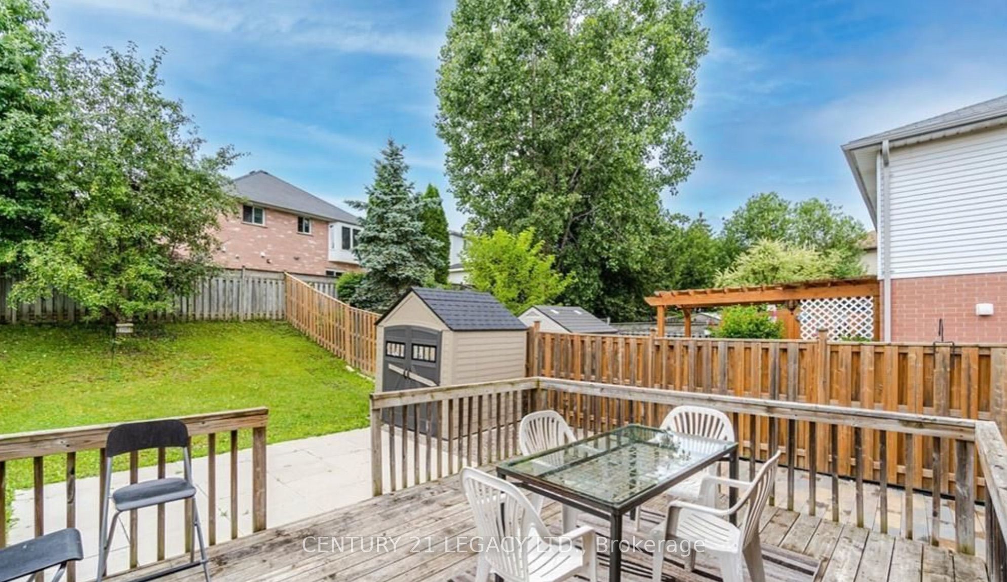 322 Benesfort Crescent