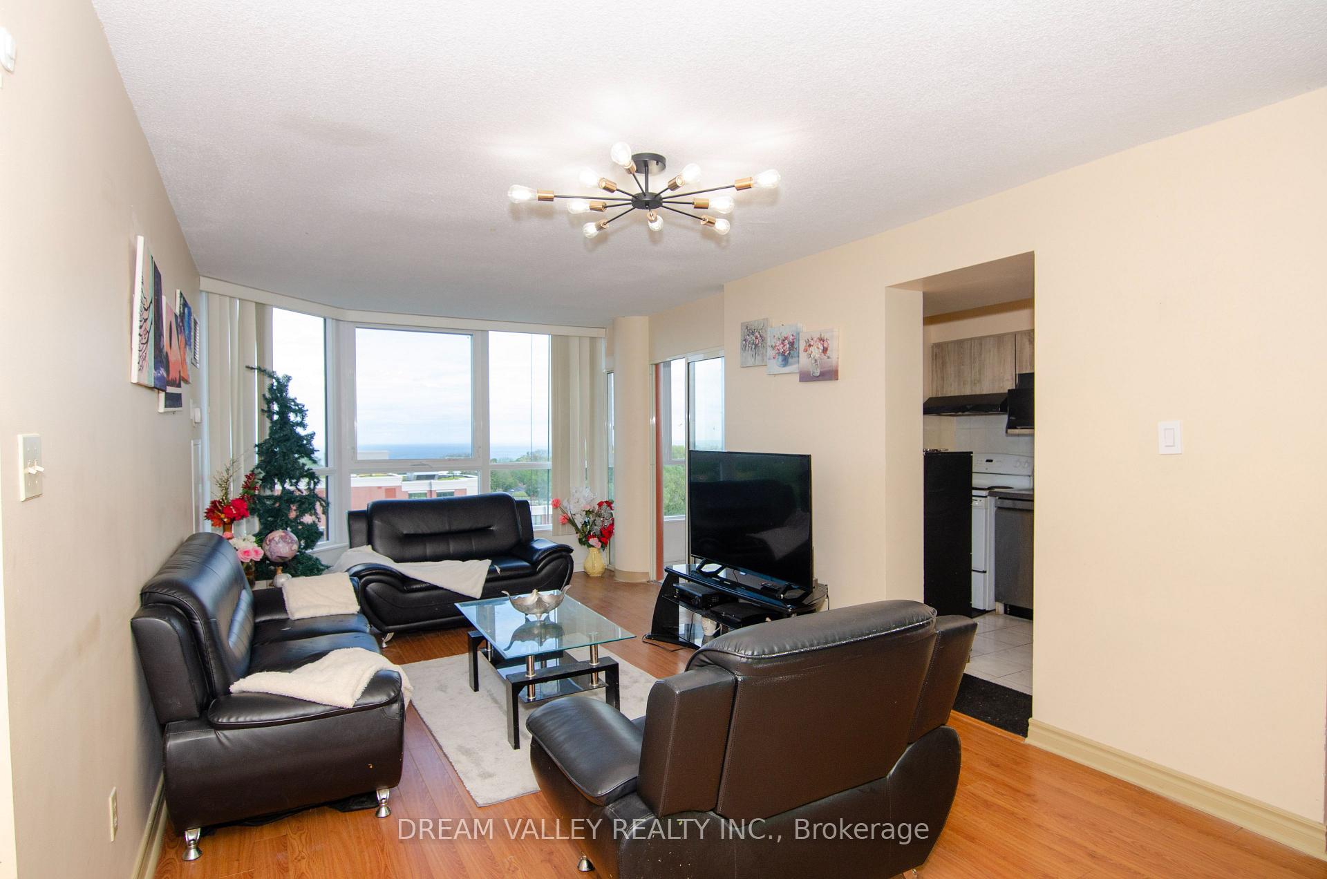 2 Bedrooms Condo at 3233 Eglinton, Toronto For sale