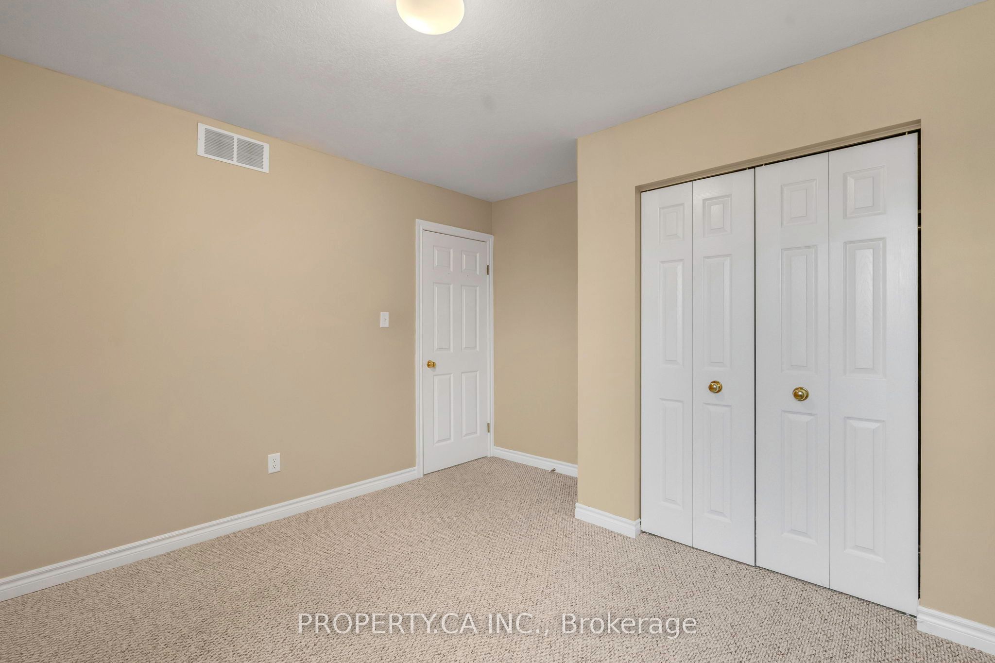 294 Huck Crescent