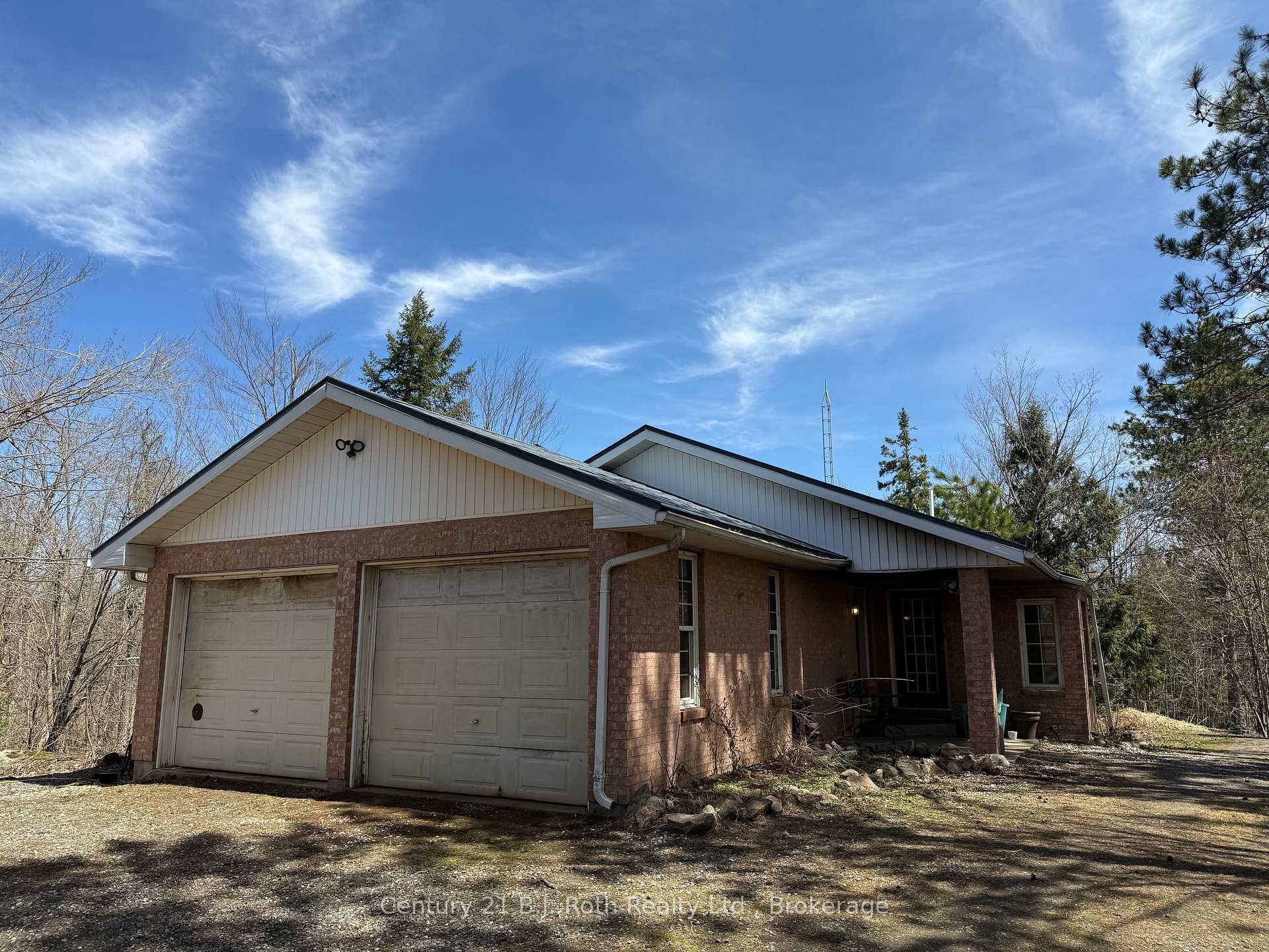 1087 Merkley Road, Gravenhurst, ON P1P 1R3