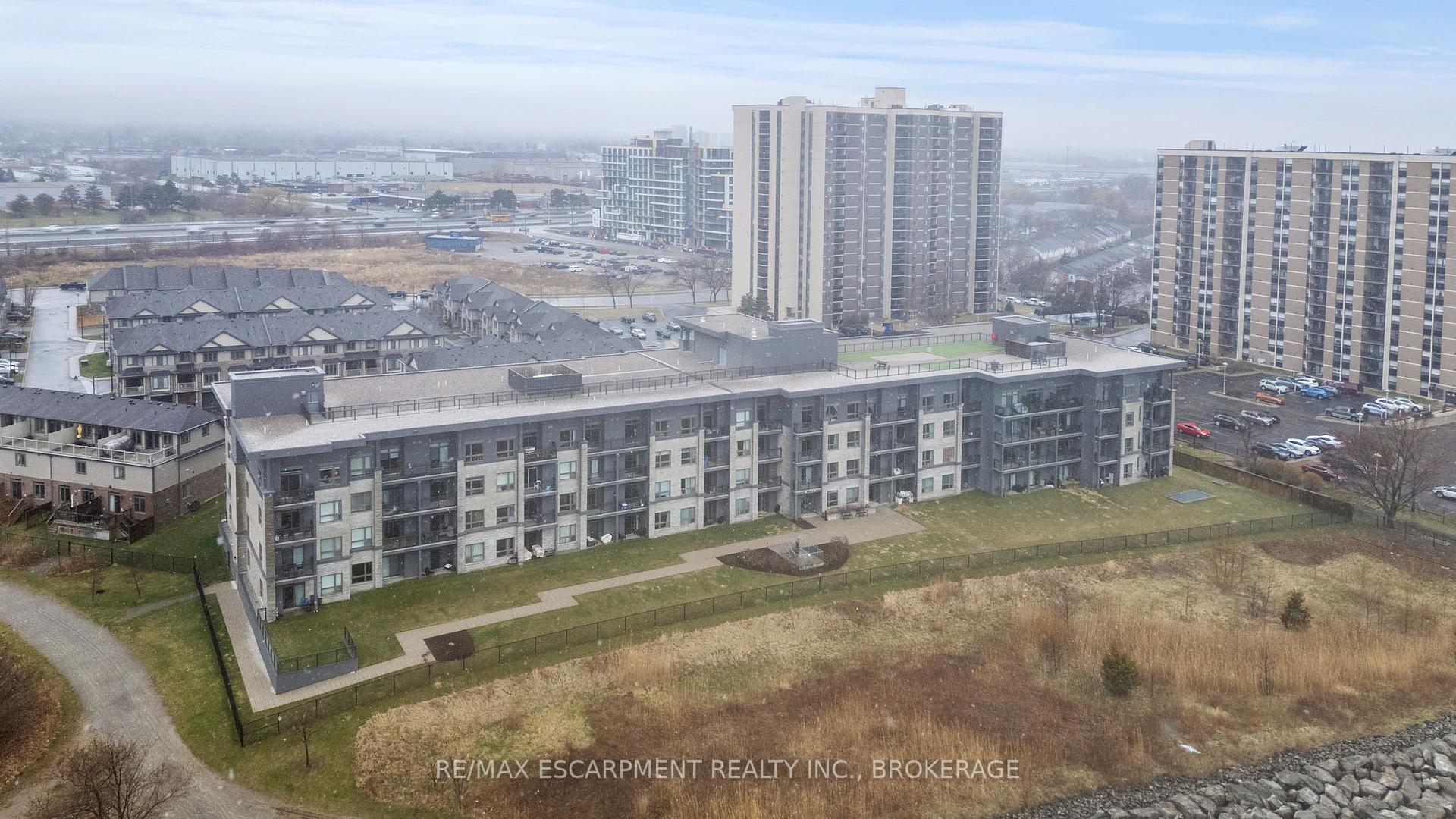 1 Bedroom Condo at 35 Southshore, Hamilton For sale