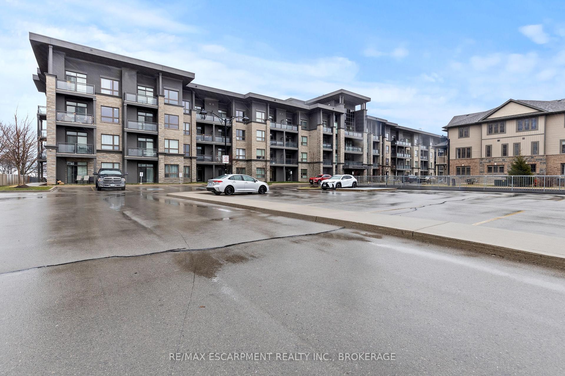1 Bedroom Condo at 35 Southshore, Hamilton For sale