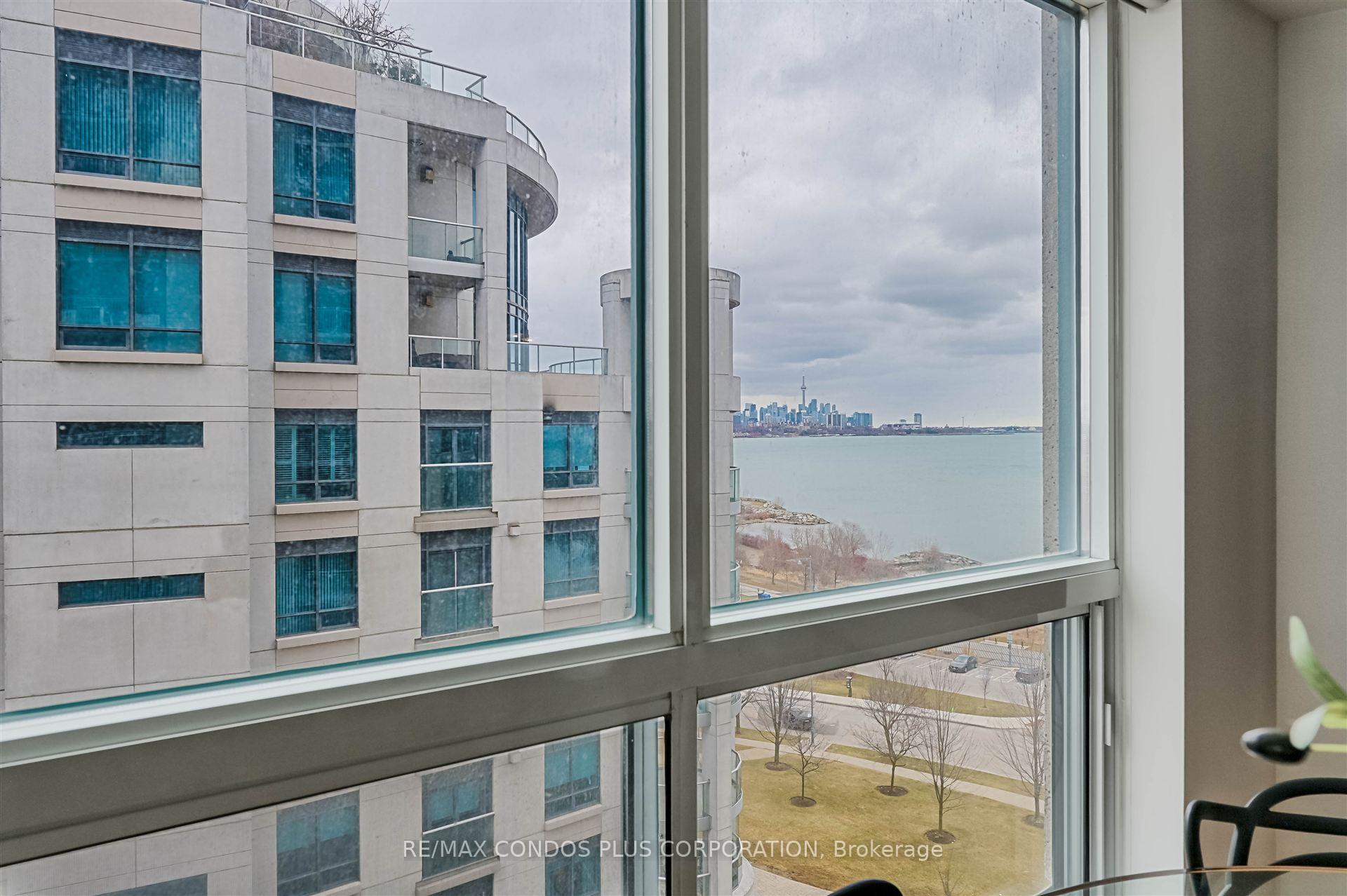 2 Bedrooms Condo at 2111 Lake Shore,  Toronto For sale