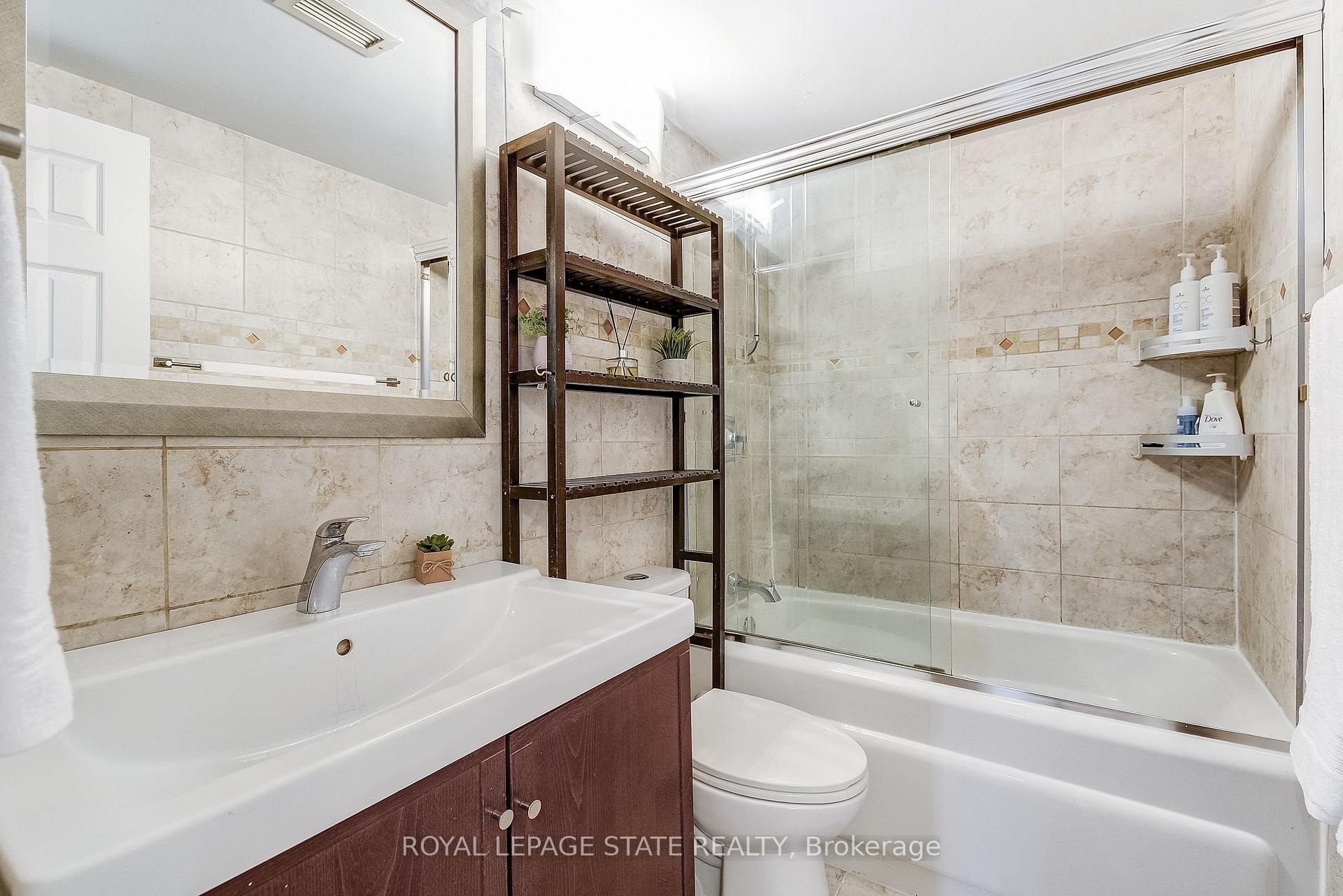 1 Bedroom Condo at 975 Warwick, Burlington For sale