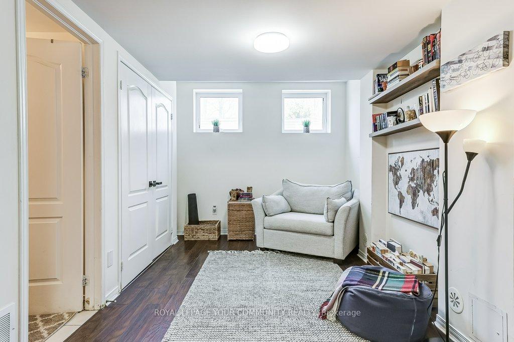4 Bedrooms Condo at 651 Warden, Toronto For sale