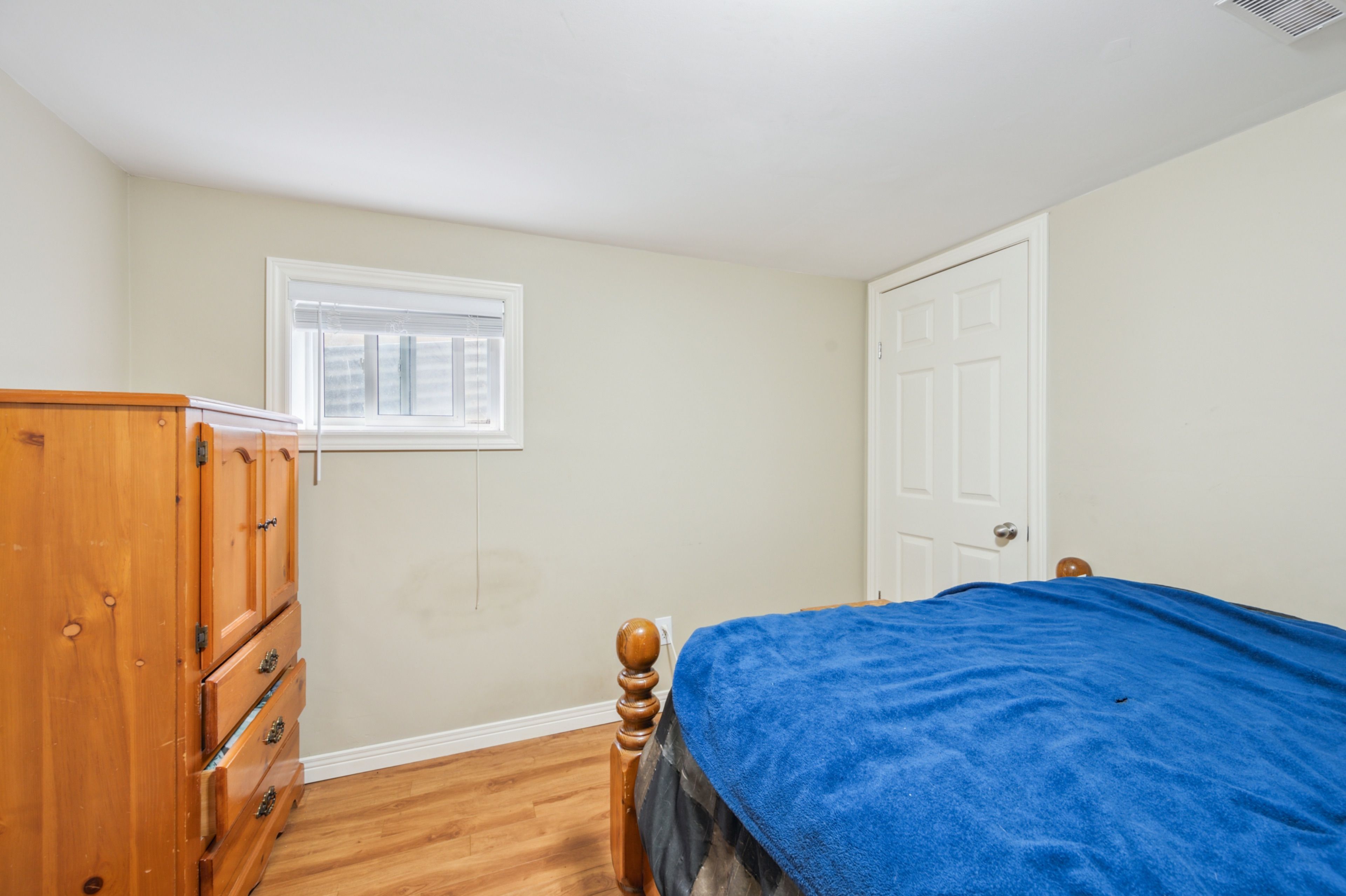 83 Scott Road