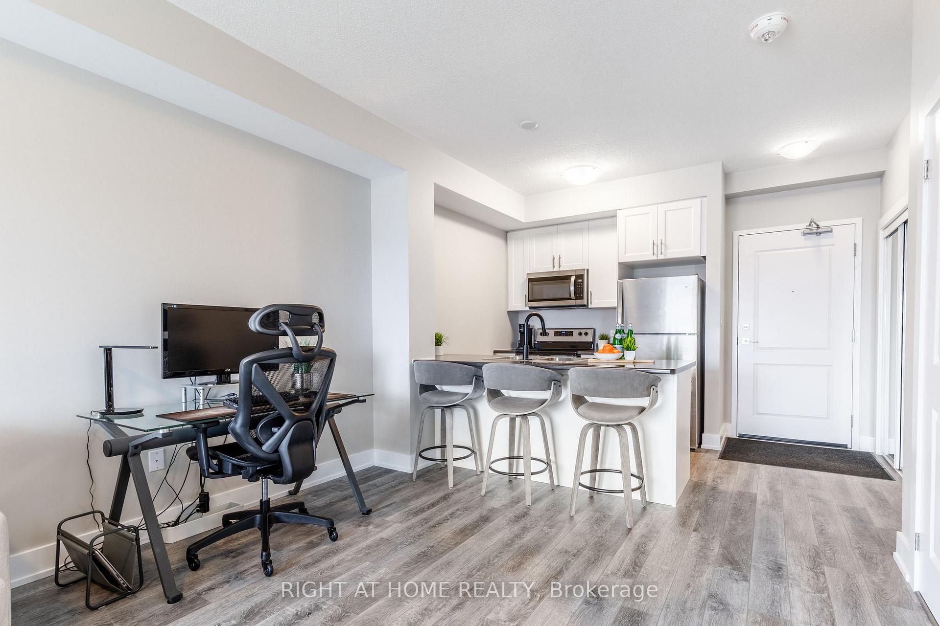 1 Bedroom Condo at 450 Dundas,  Hamilton For sale