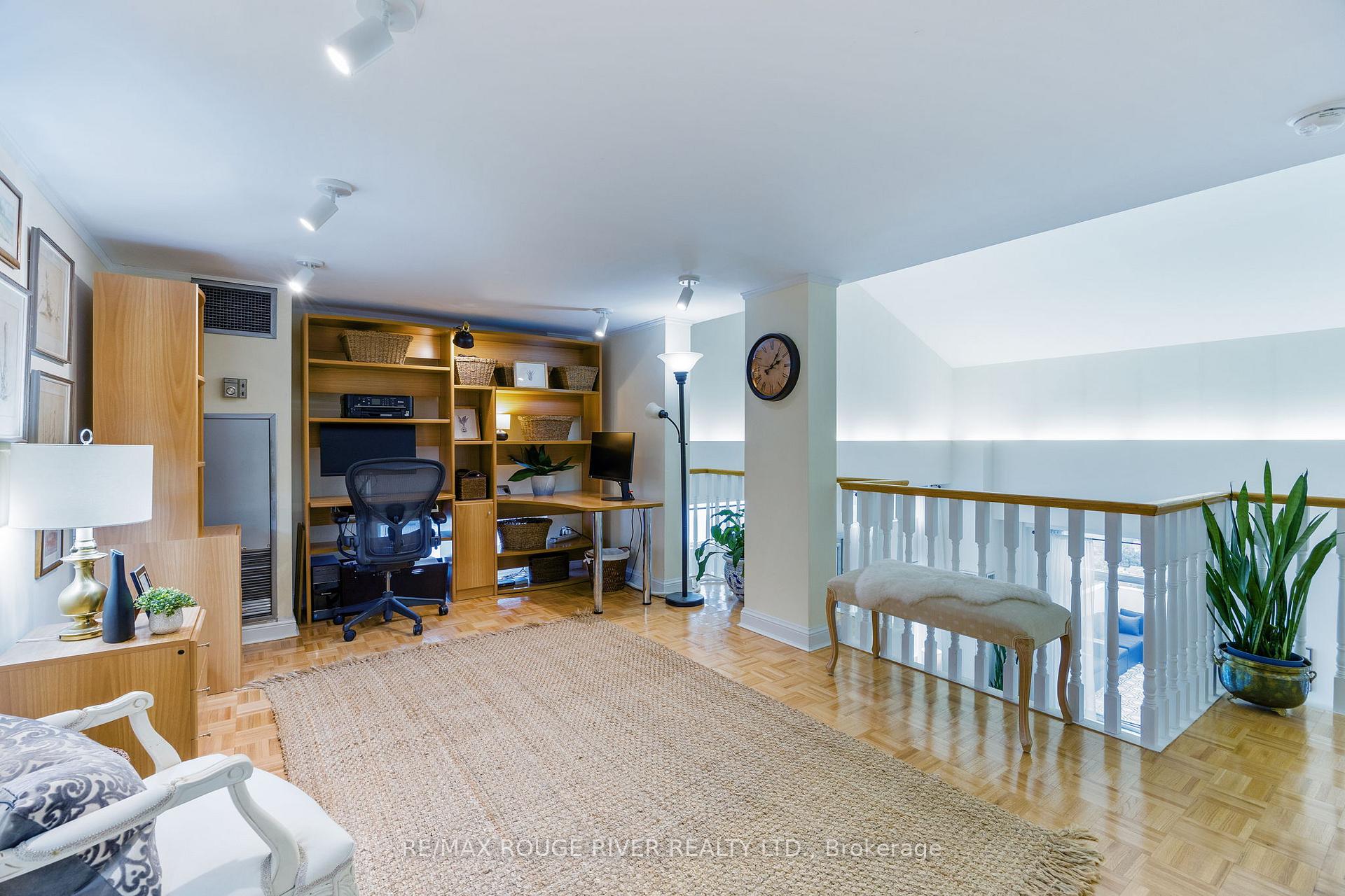 3 Bedrooms Condo at 101 Subway, Toronto For sale