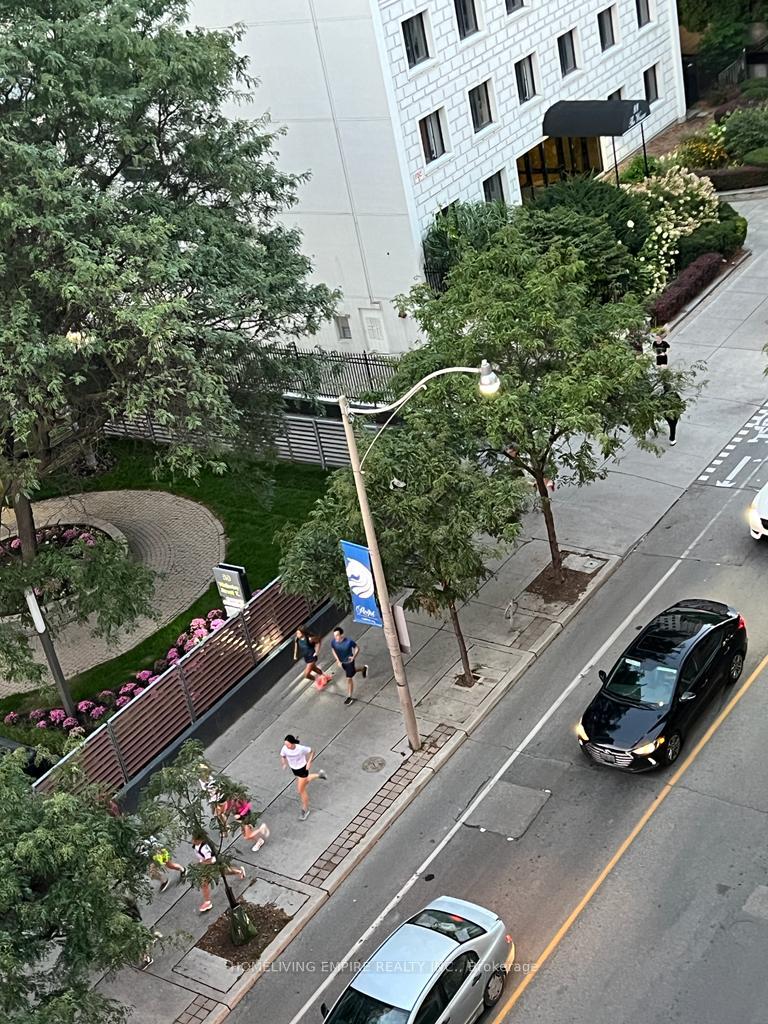 Condo at 81 Wellesley, Toronto For sale