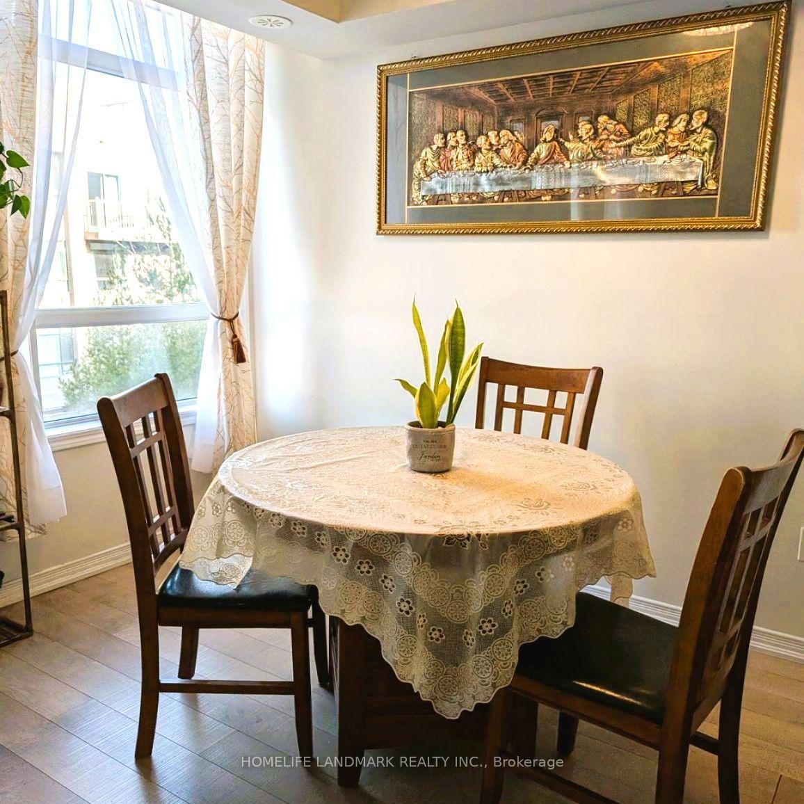 2 Bedrooms Condo at 80 Orchid Place,  Toronto For sale