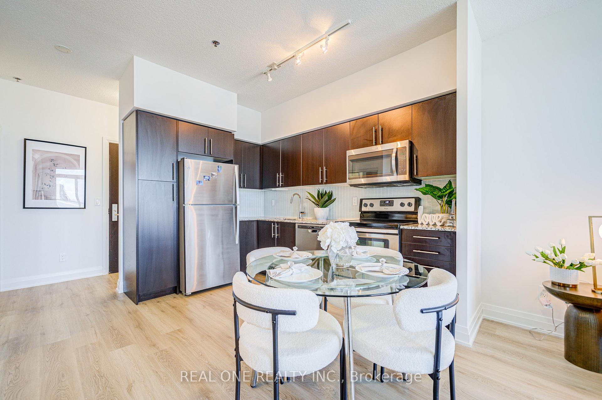 1 Bedroom Condo at 55 SPEERS, Oakville For sale